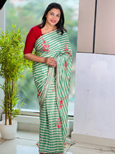 Floral Digital Print Detailed Crepe Silk Saree | HT217