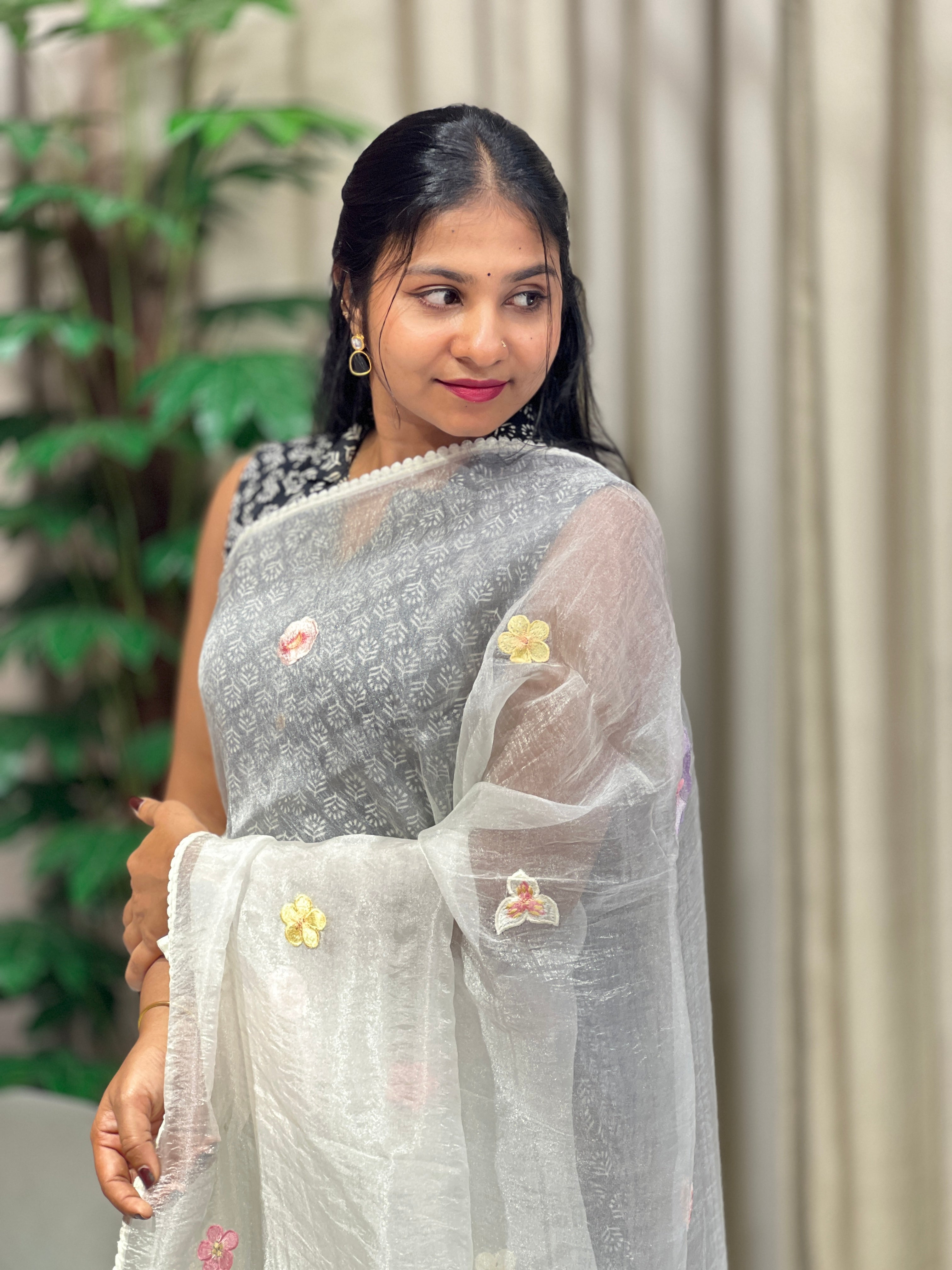 Floral Embroidery Detailed Shimmer Organza Saree | BLD1705