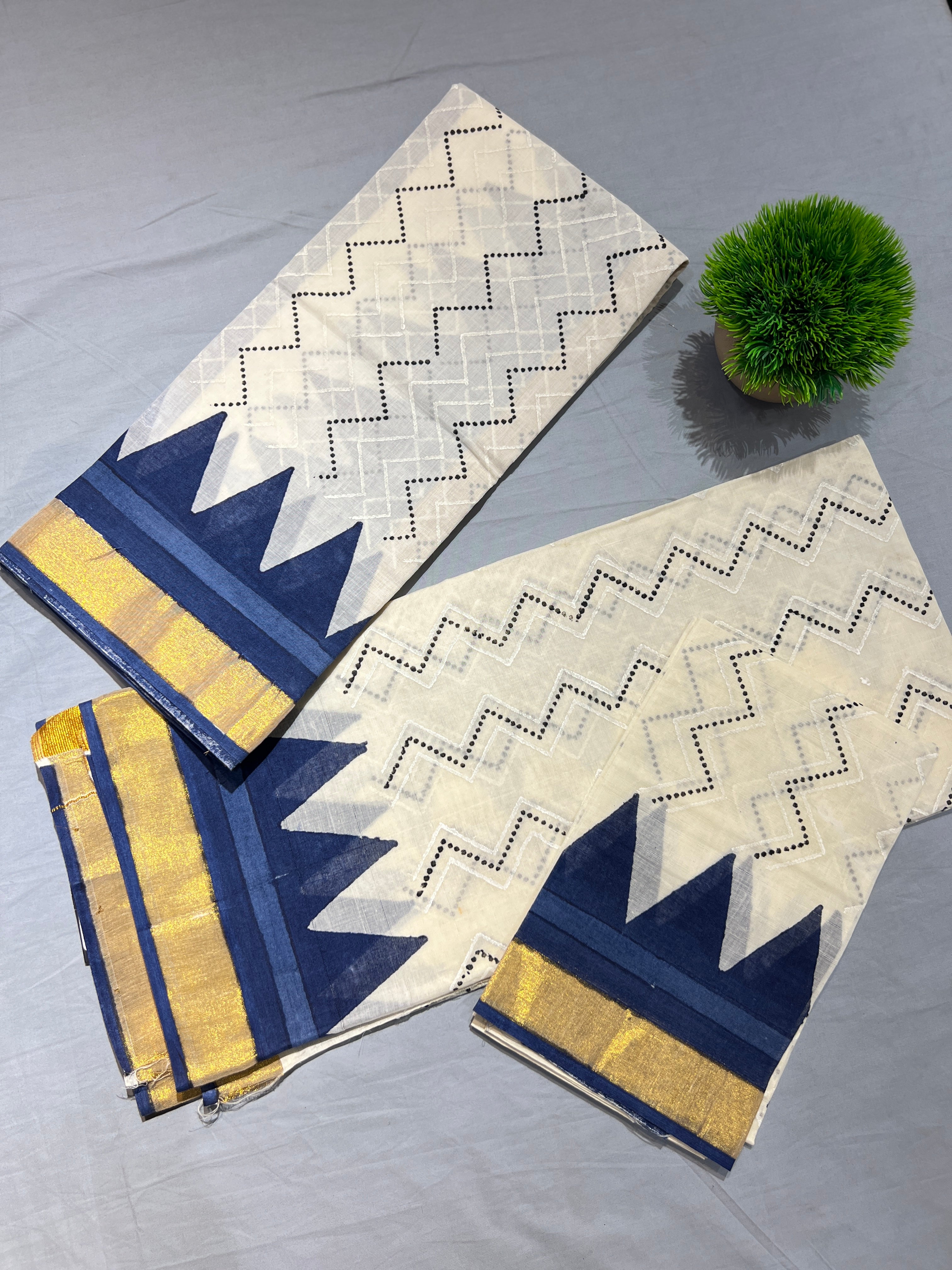 Geometric Block Printed Cotton Set Mudu |JSC309