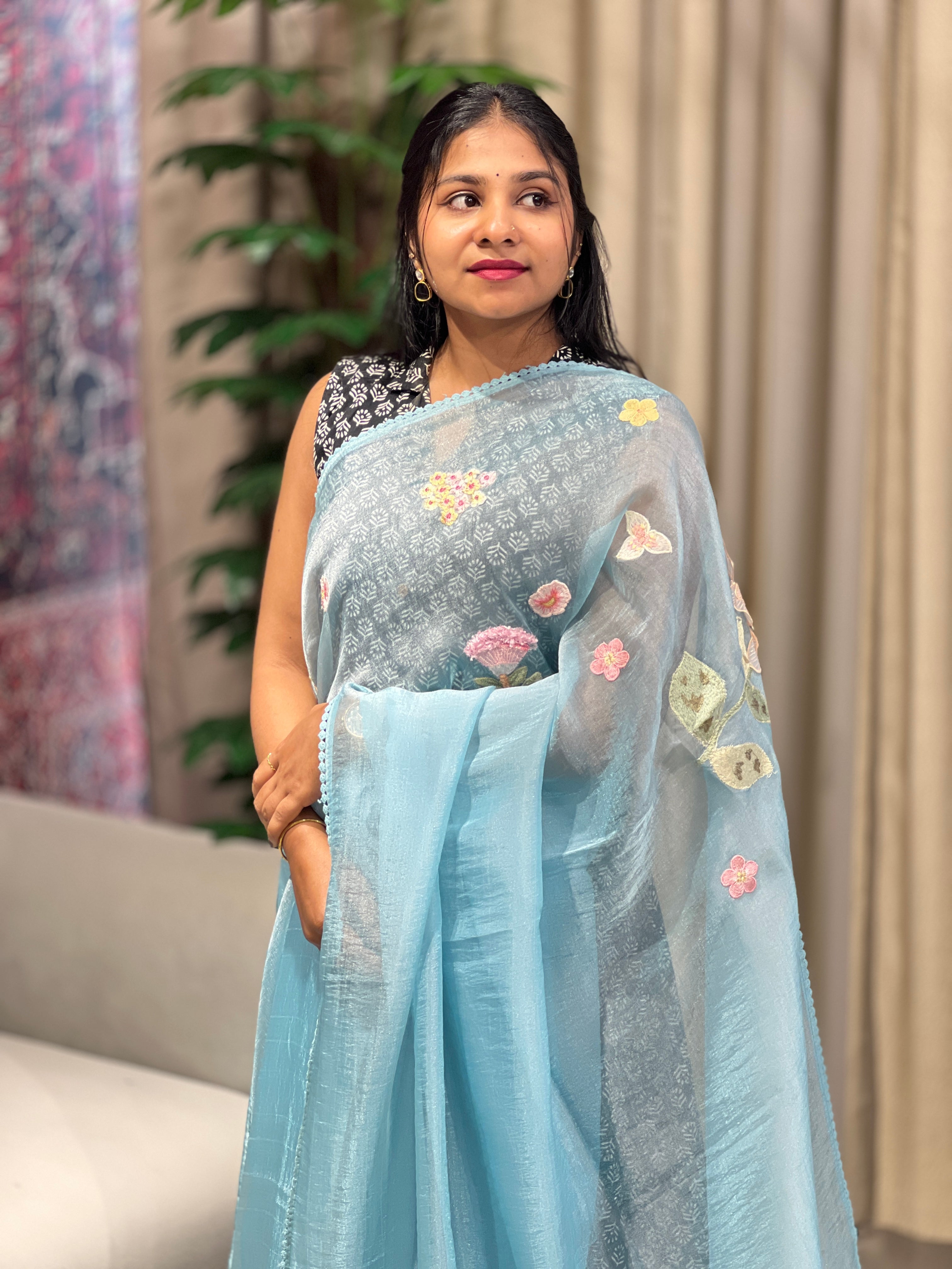 Floral Applique & Embroidery Detailed Shimmer Organza Saree | BLD1699