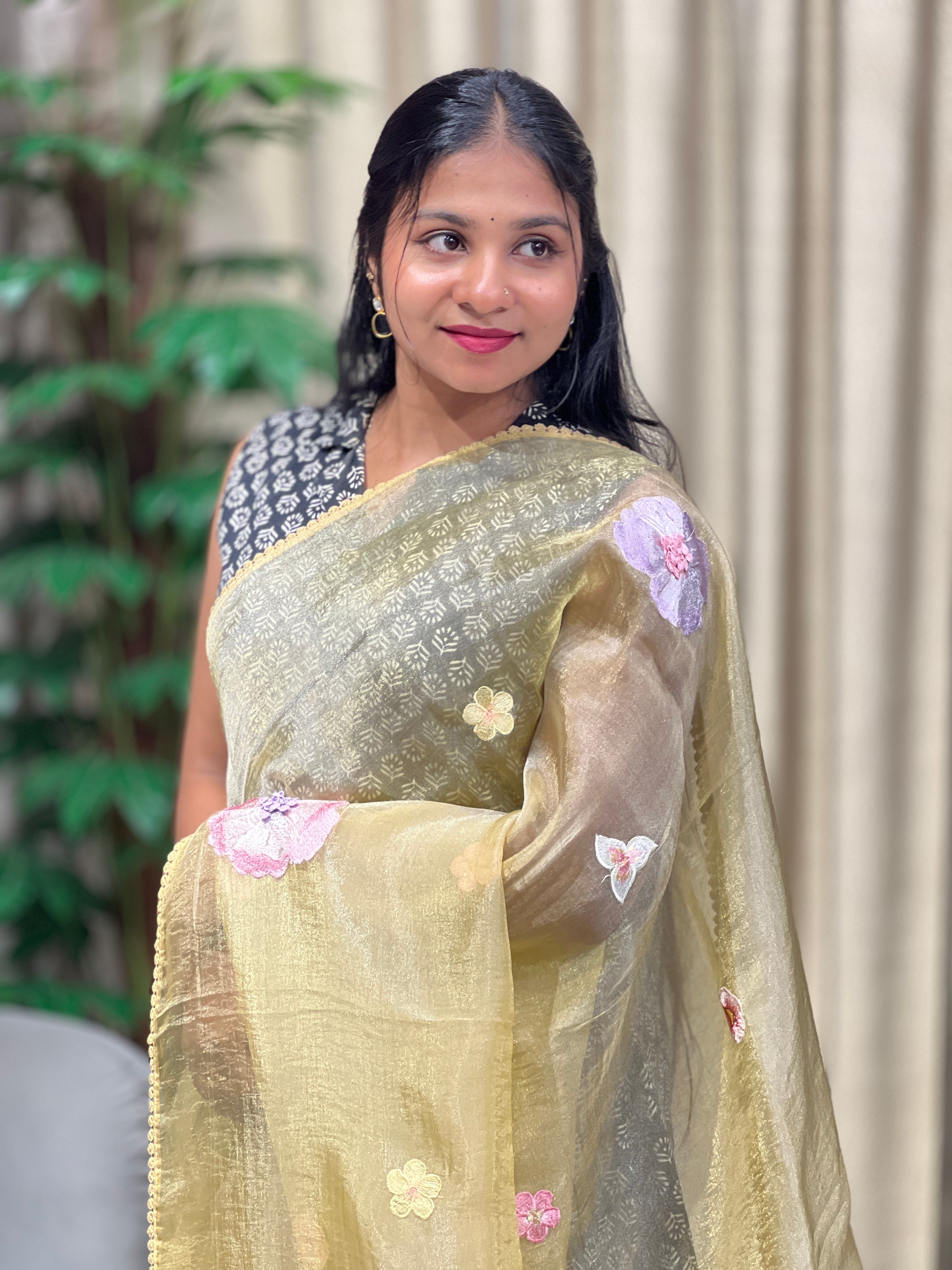 Floral Embroidery Detailed Shimmer Organza Saree | BLD1702