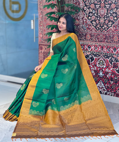 Zari Weaved Traditional Patterned Soft Silk Saree | KG102