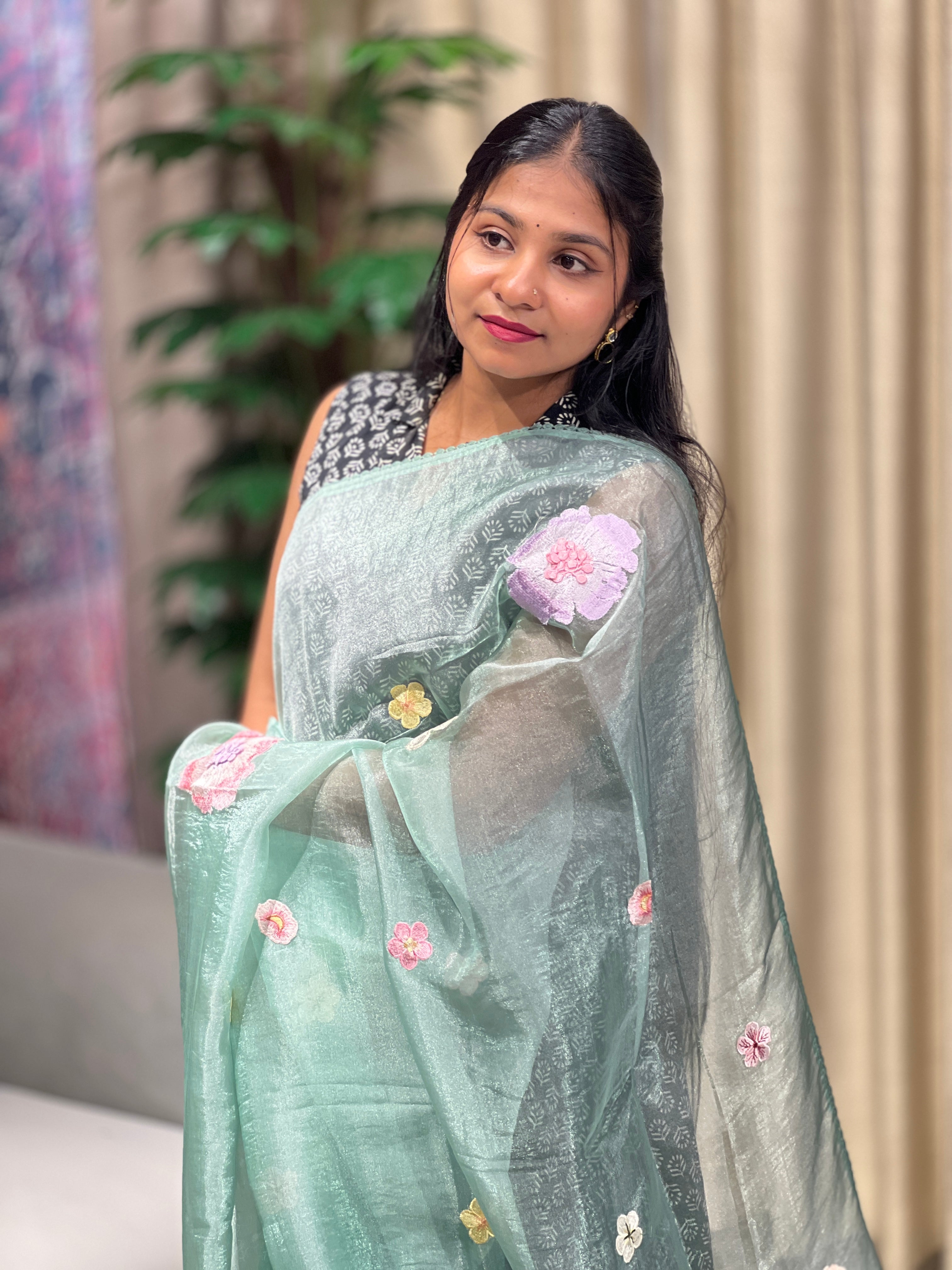 Floral Embroidery Detailed Shimmer Organza Saree | BLD1703