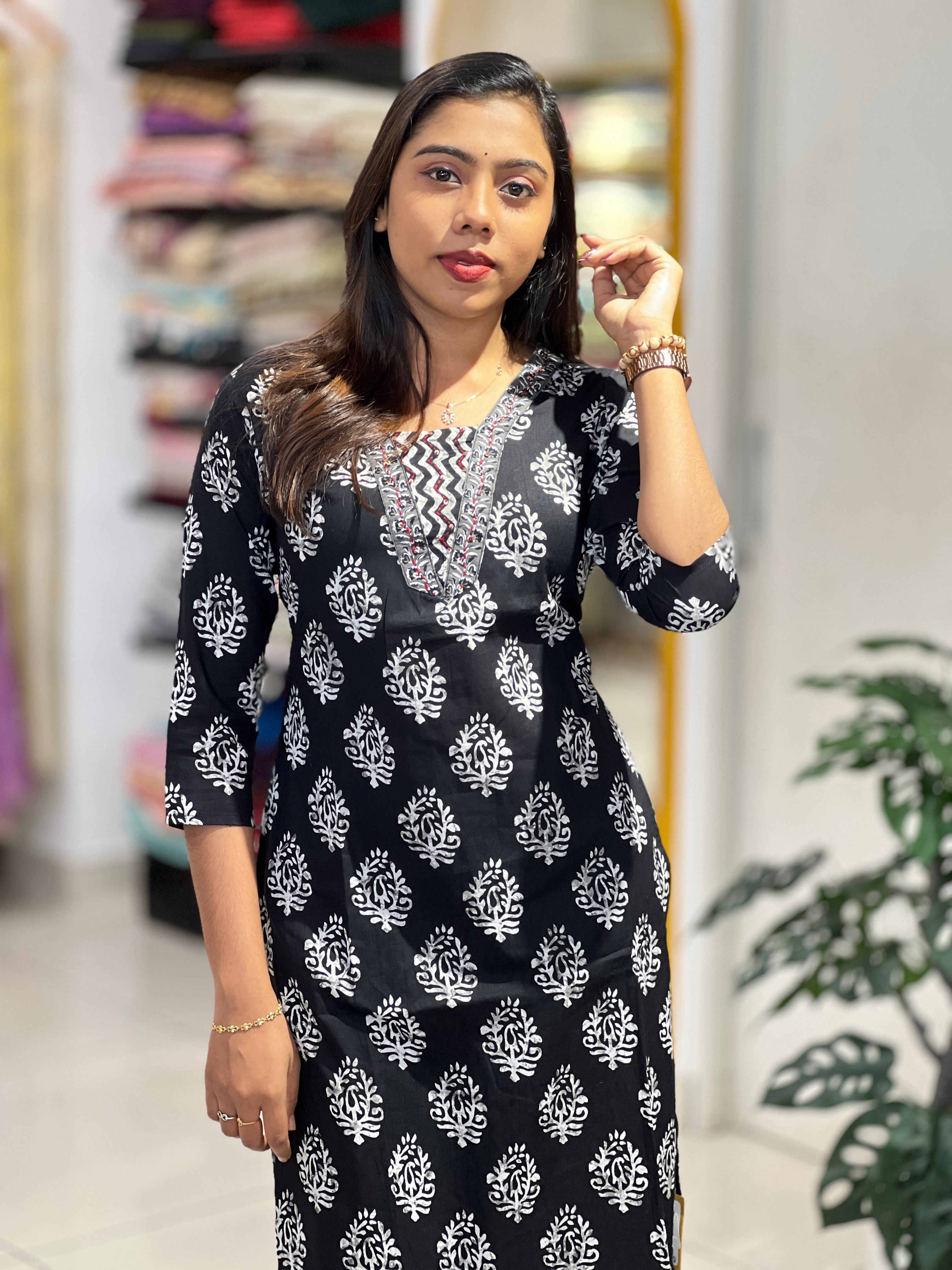 Print With Embroidery Detailed Cotton Kurta Set | UNM108