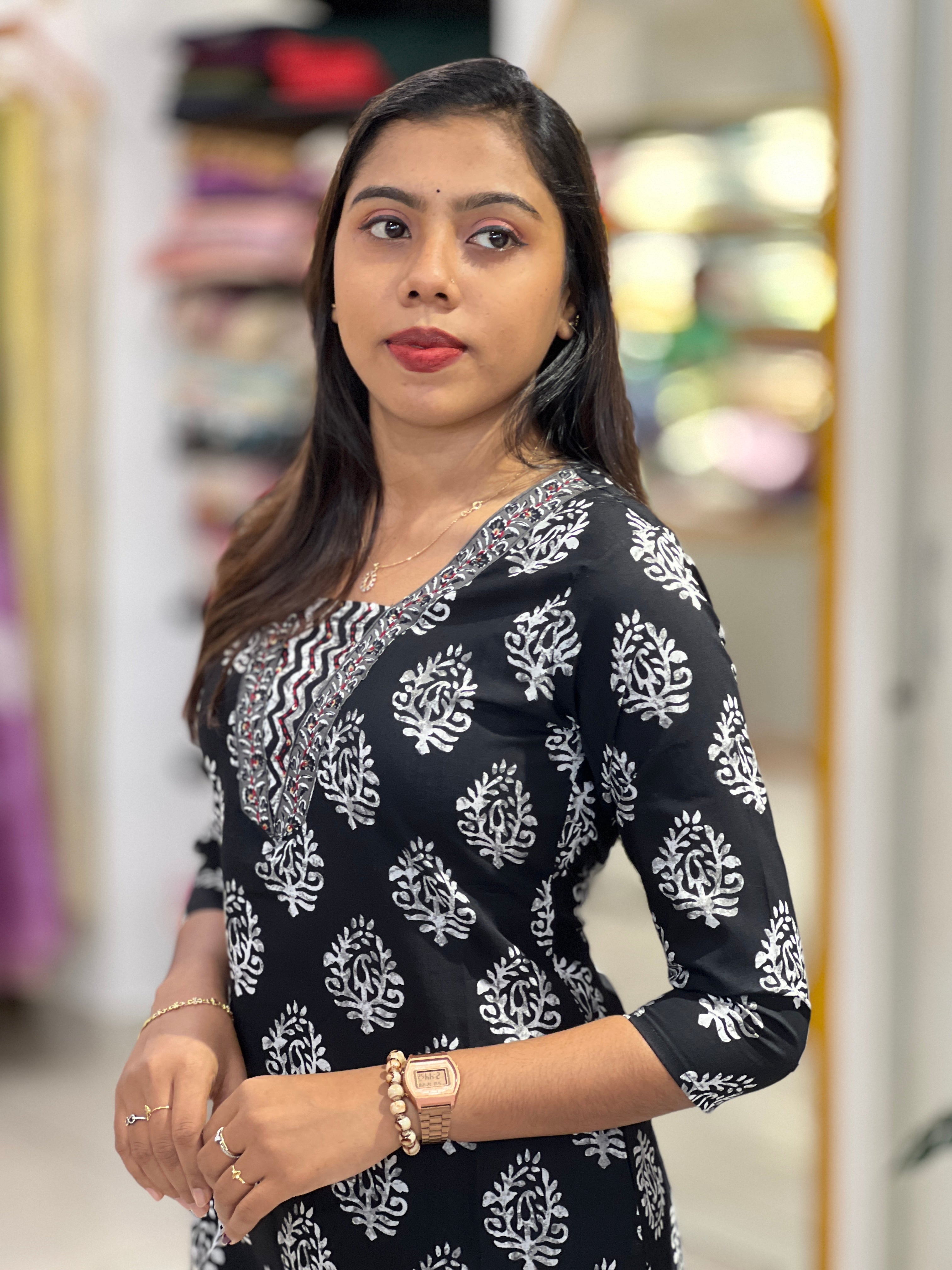 Print With Embroidery Detailed Cotton Kurta Set | UNM108