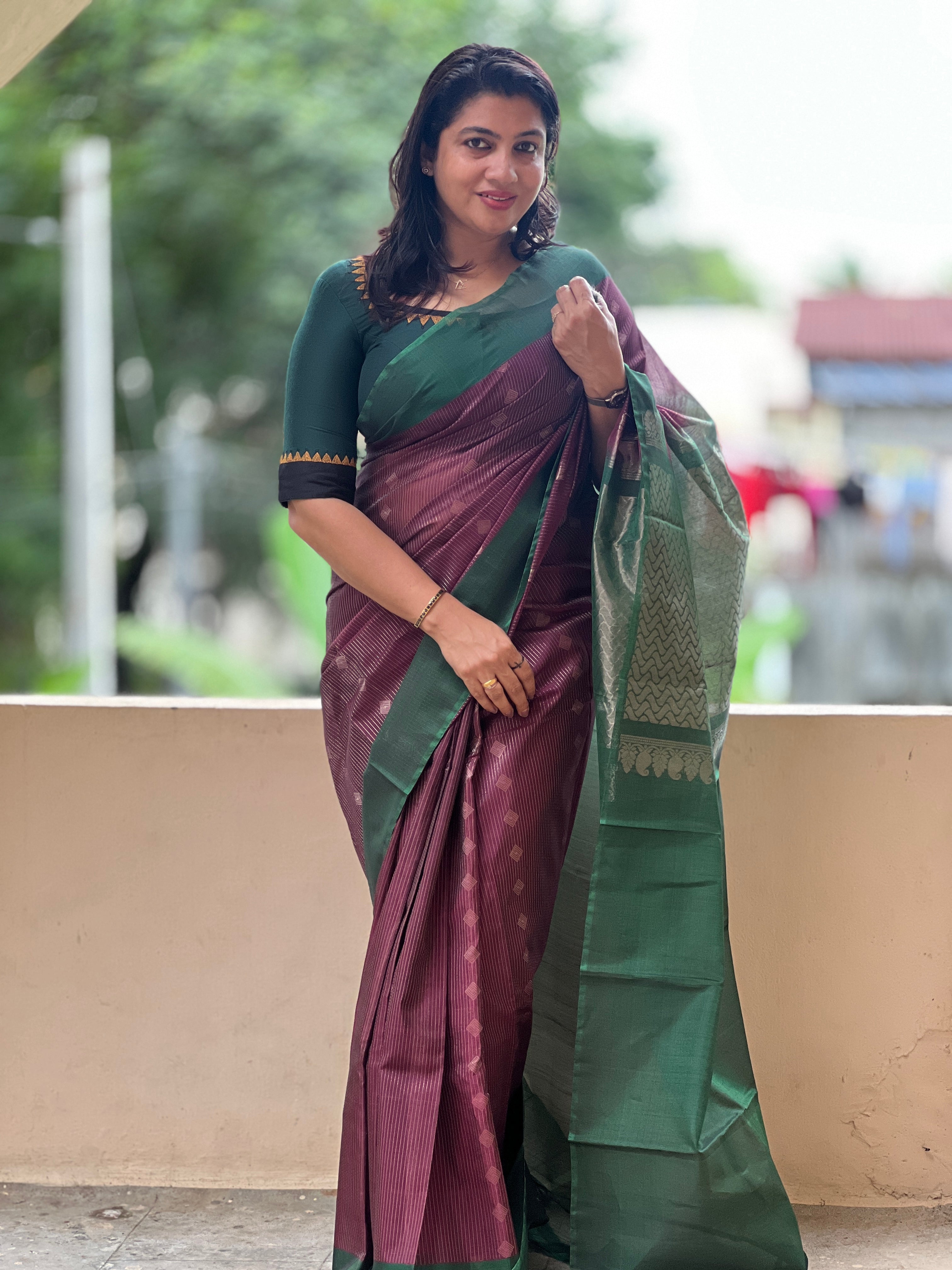 Vertical Line Weaving Cotton Silk Saree | KTS157
