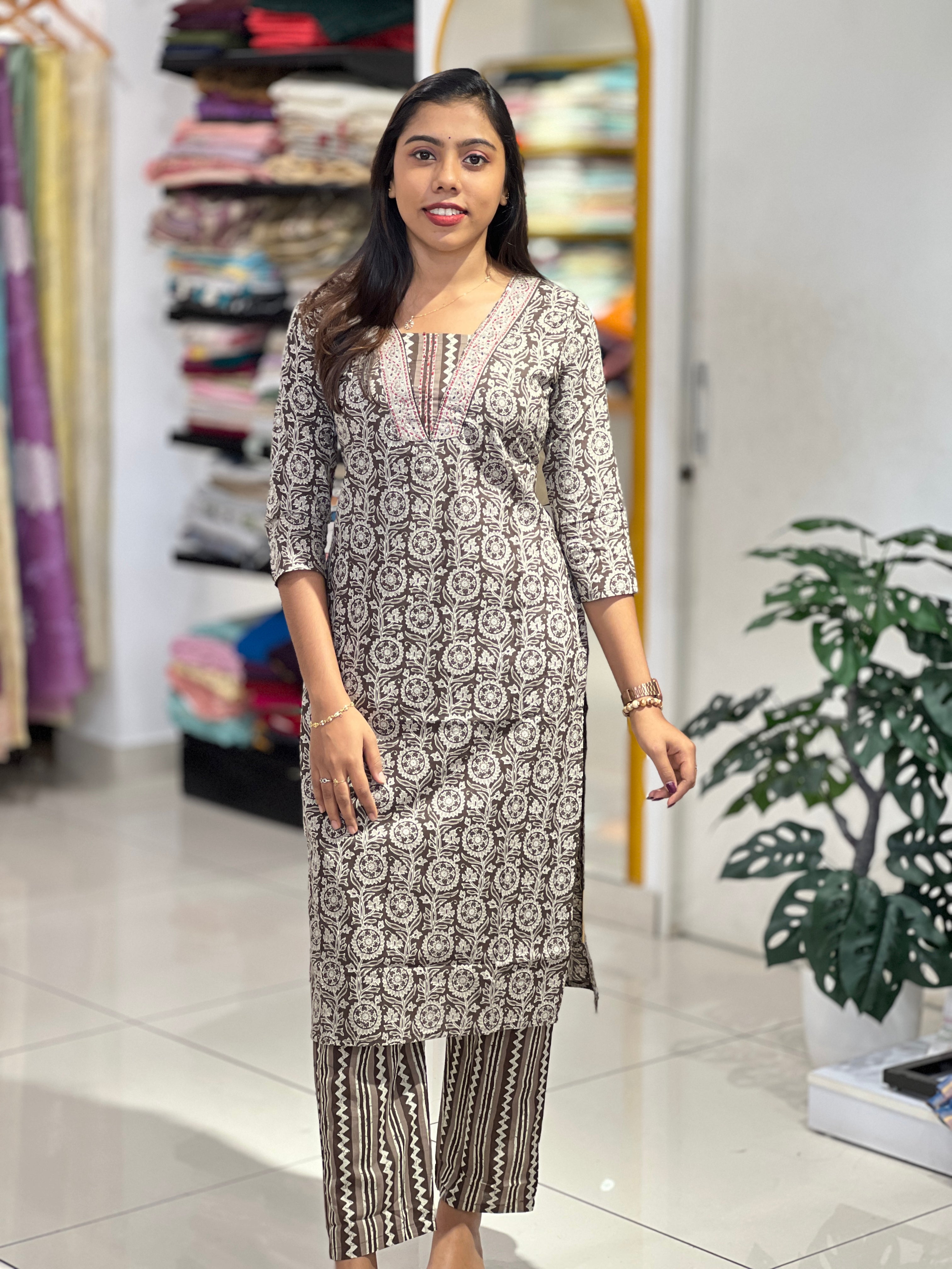 Print With Embroidery Detailed Cotton Kurta Set | UNM105