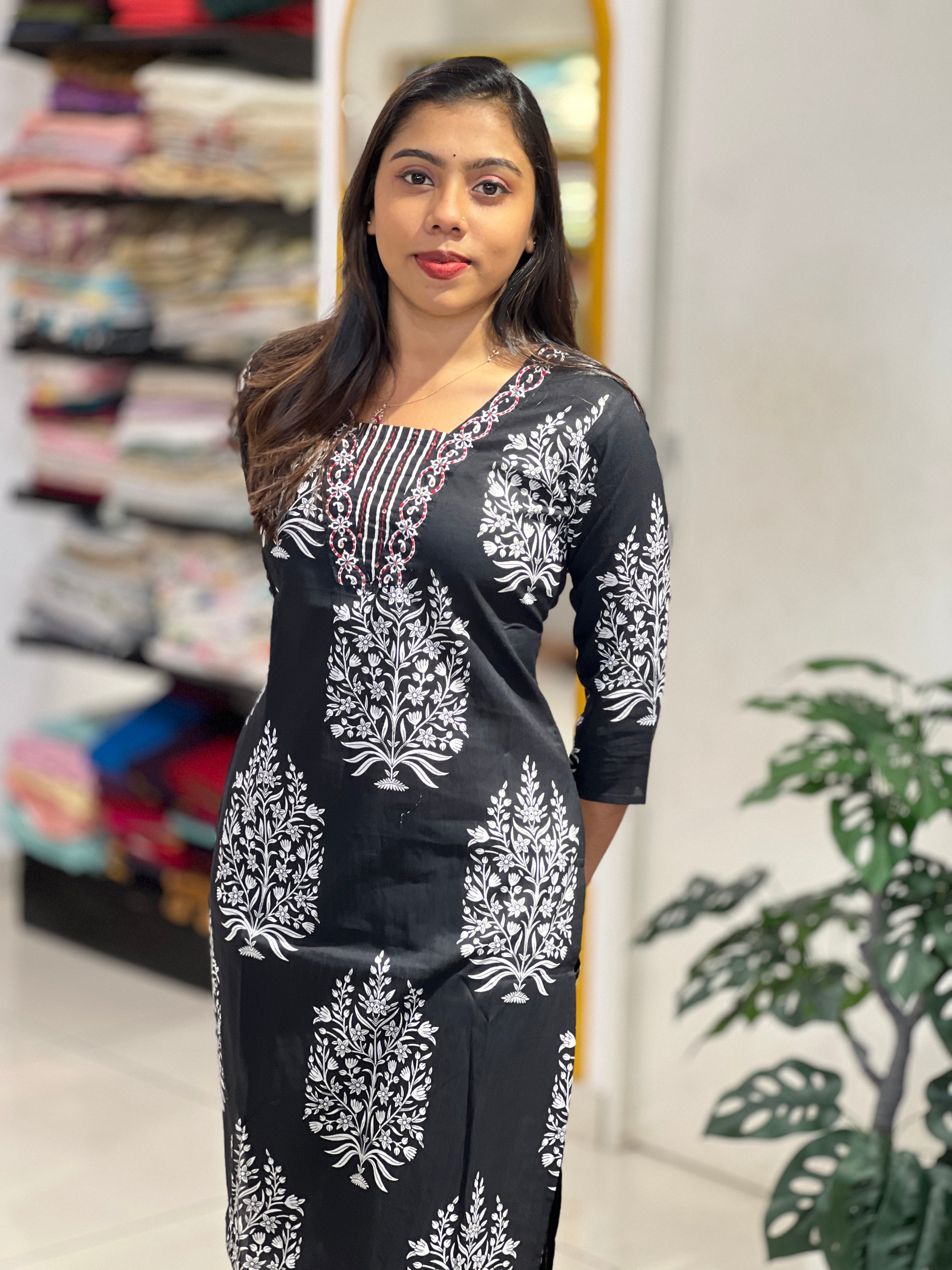 Print With Embroidery Detailed Cotton Kurta Set | UNM104