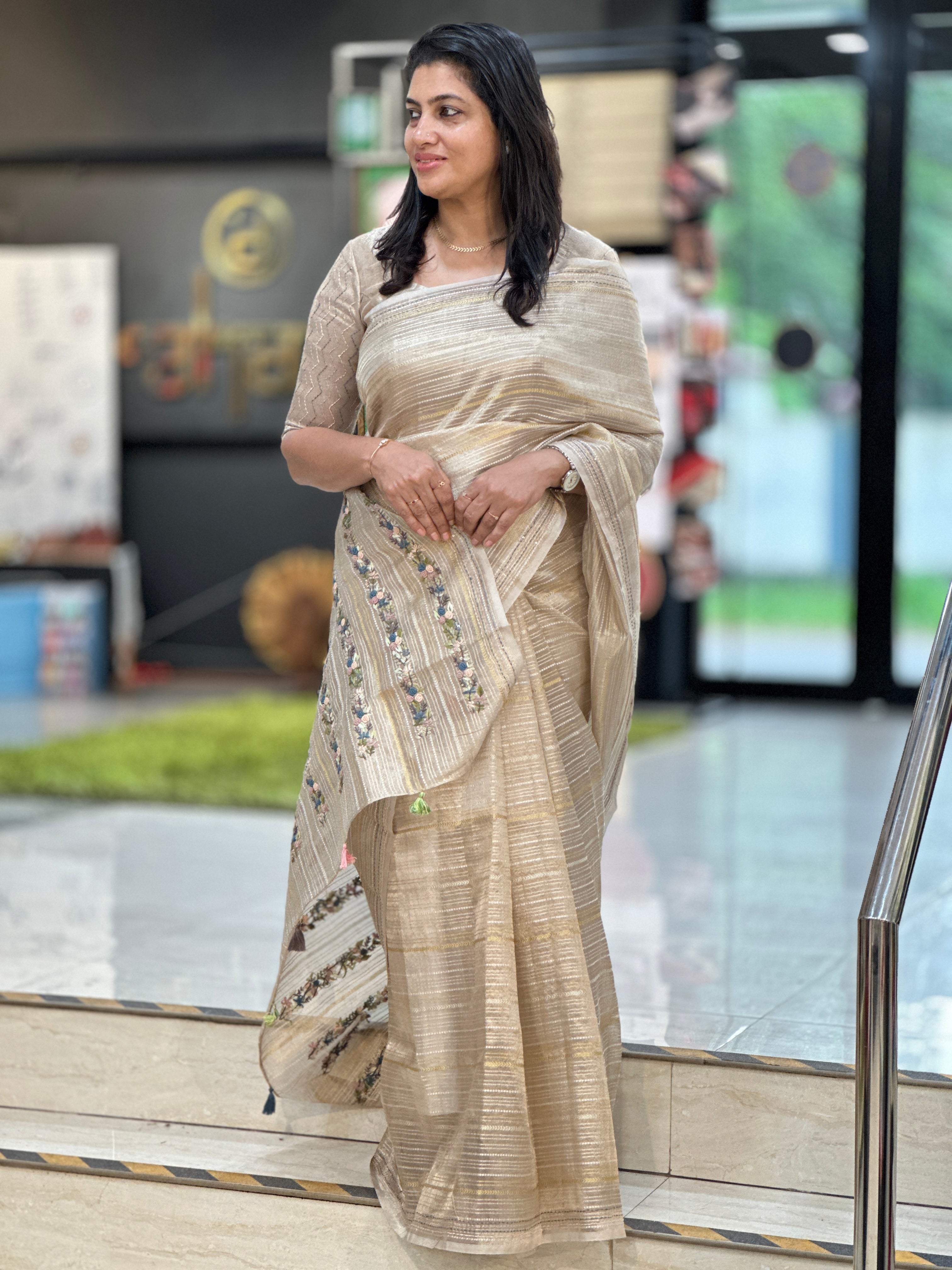 Hand Embroidery Detailed Tissue Organza Saree | BLD1919