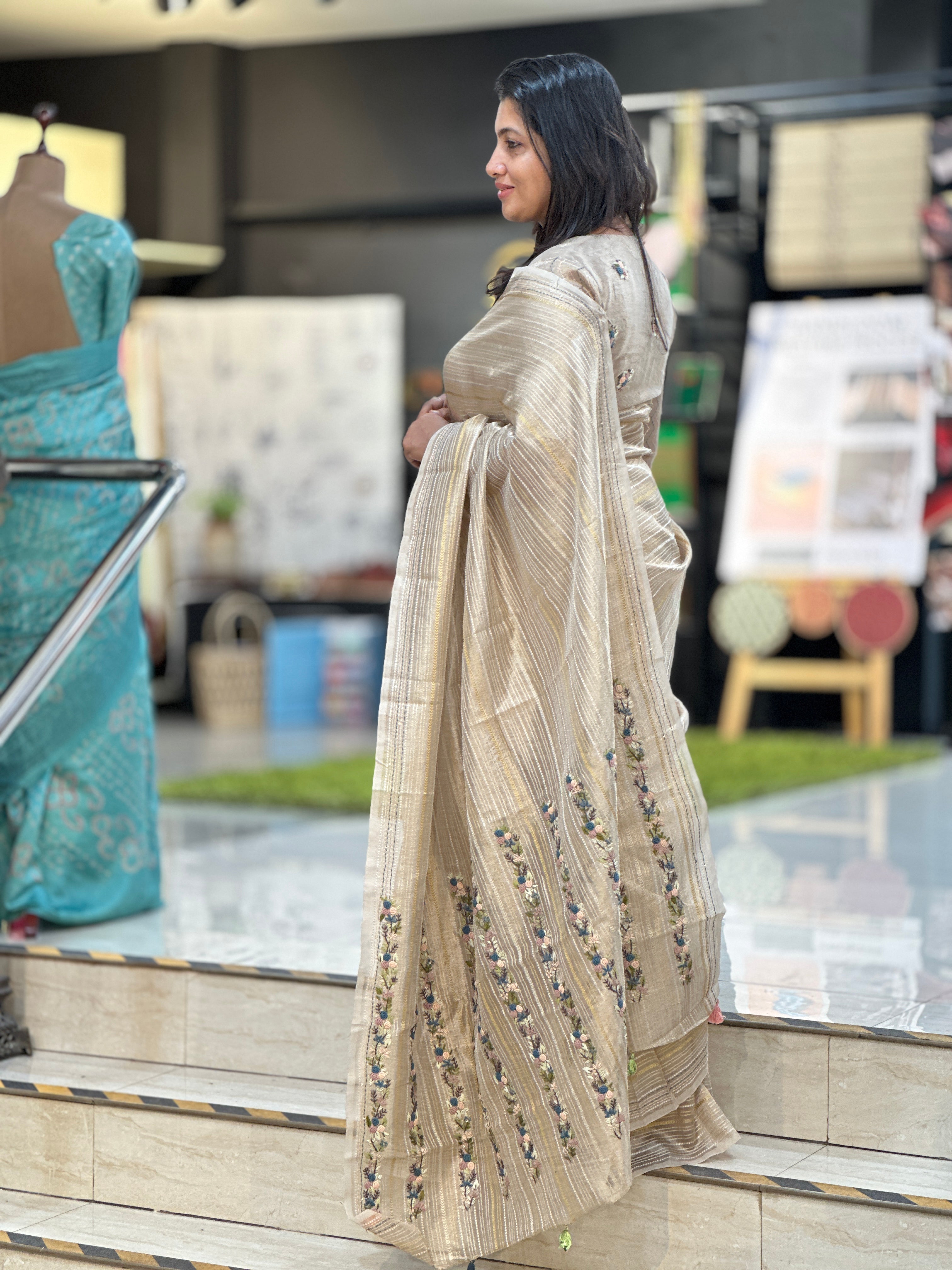 Hand Embroidery Detailed Tissue Organza Saree | BLD1919