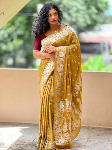 Banarasi Weaved Georgette Saree | YNG348
