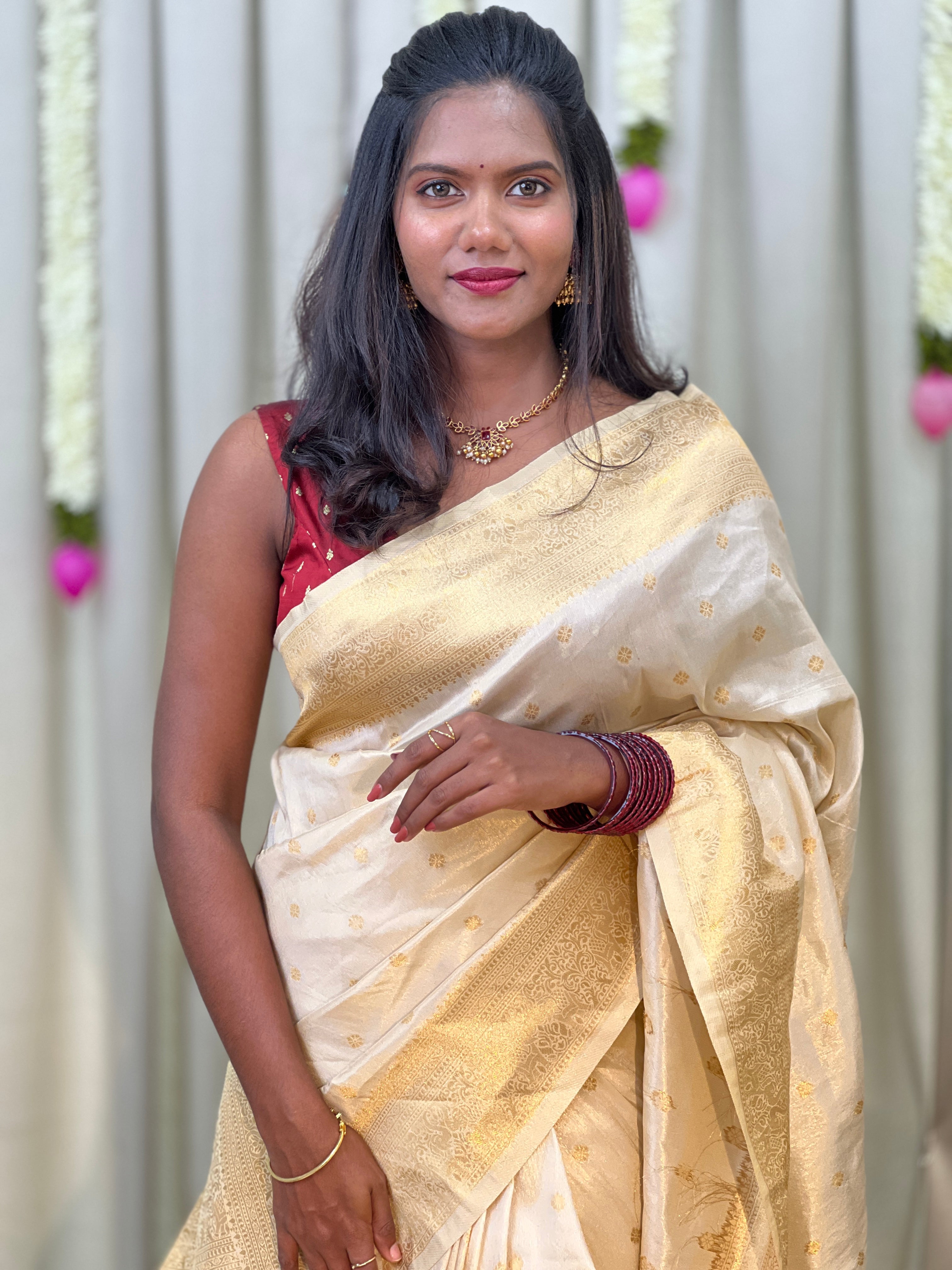Traditional Golden Zari Buta Woven Semi Silk Saree | HT482