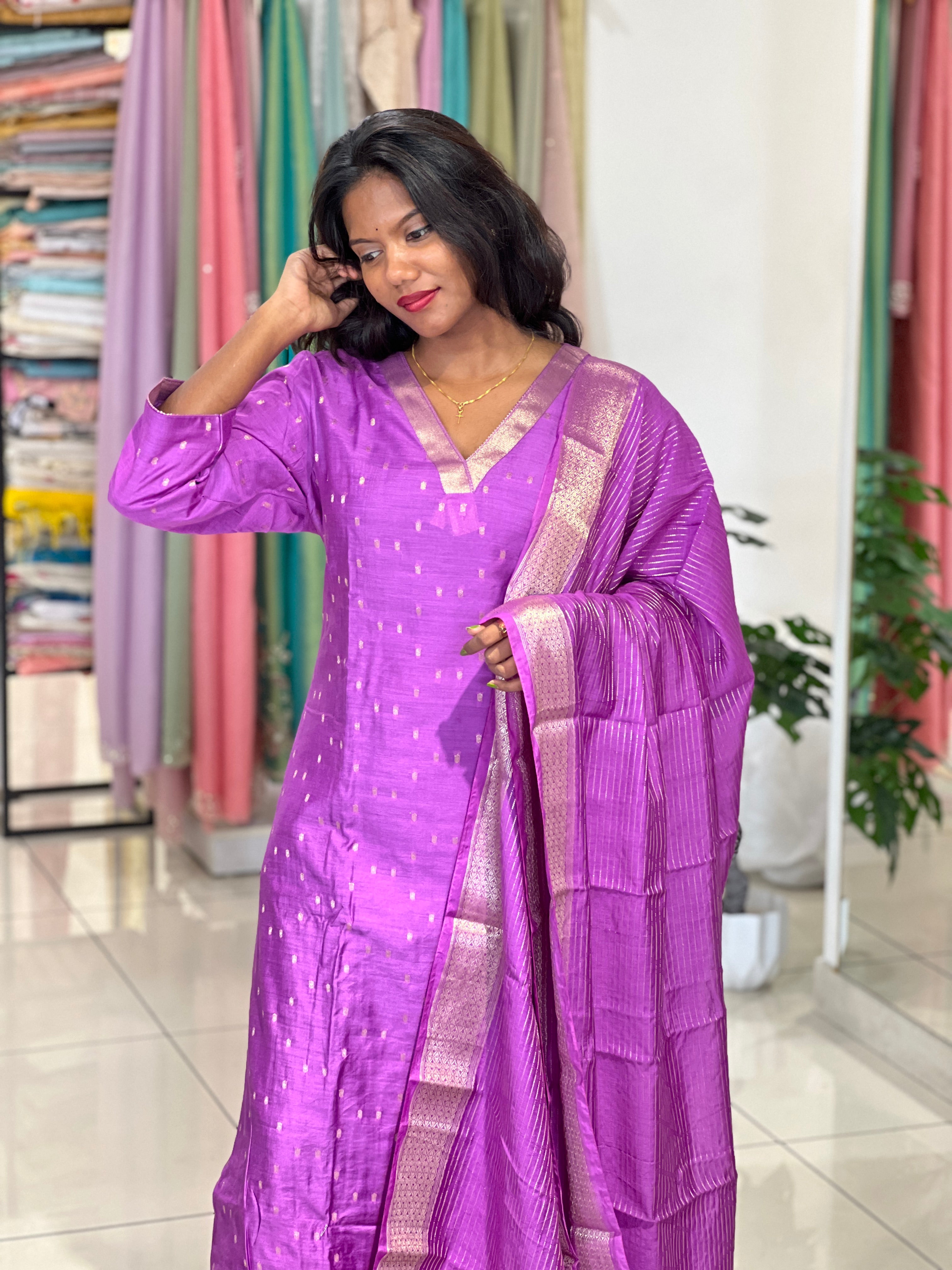 Banarasi Buta Weaved Chanderi Kurta Set | YNG1237
