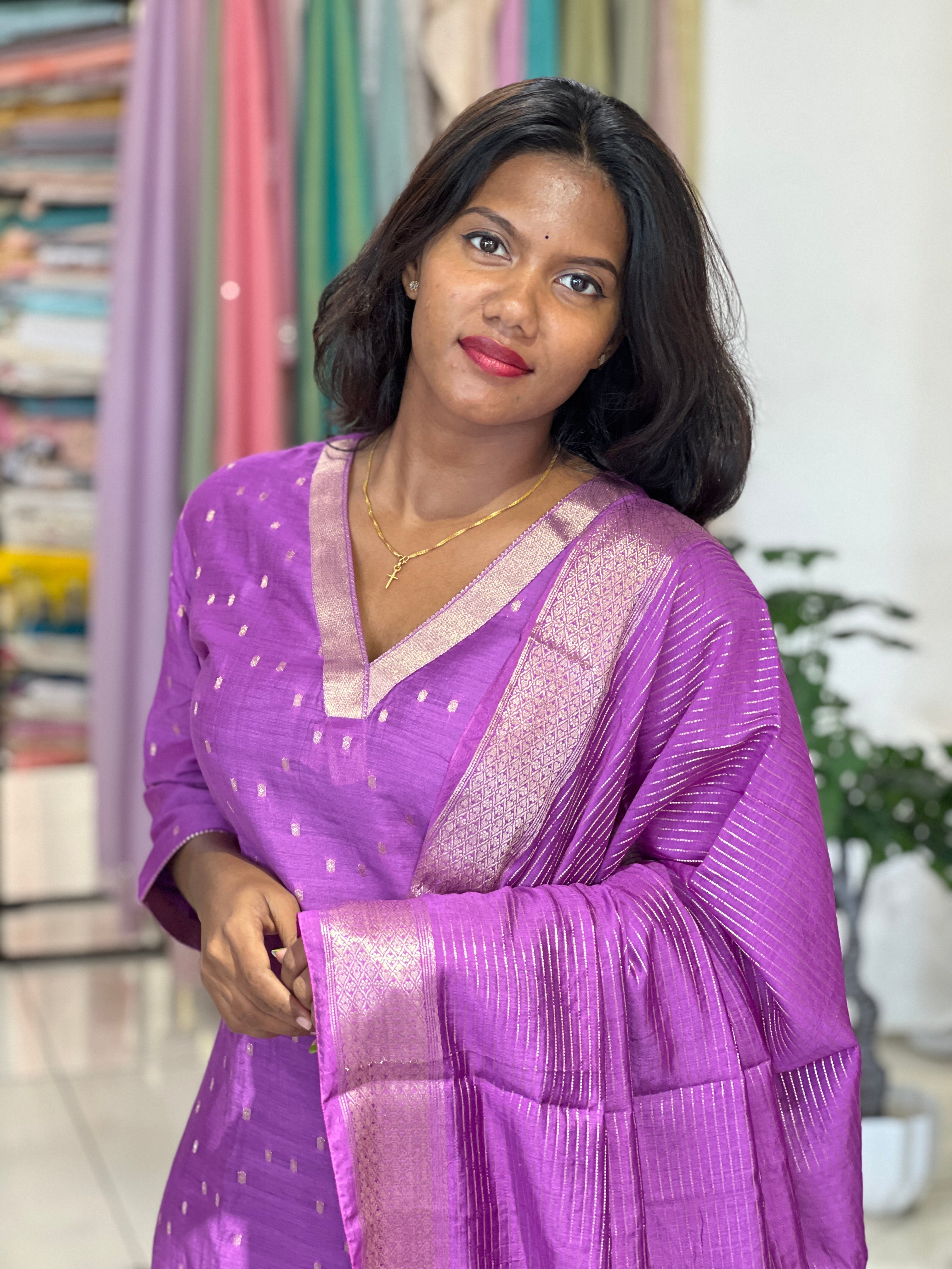 Banarasi Buta Weaved Chanderi Kurta Set | YNG1237