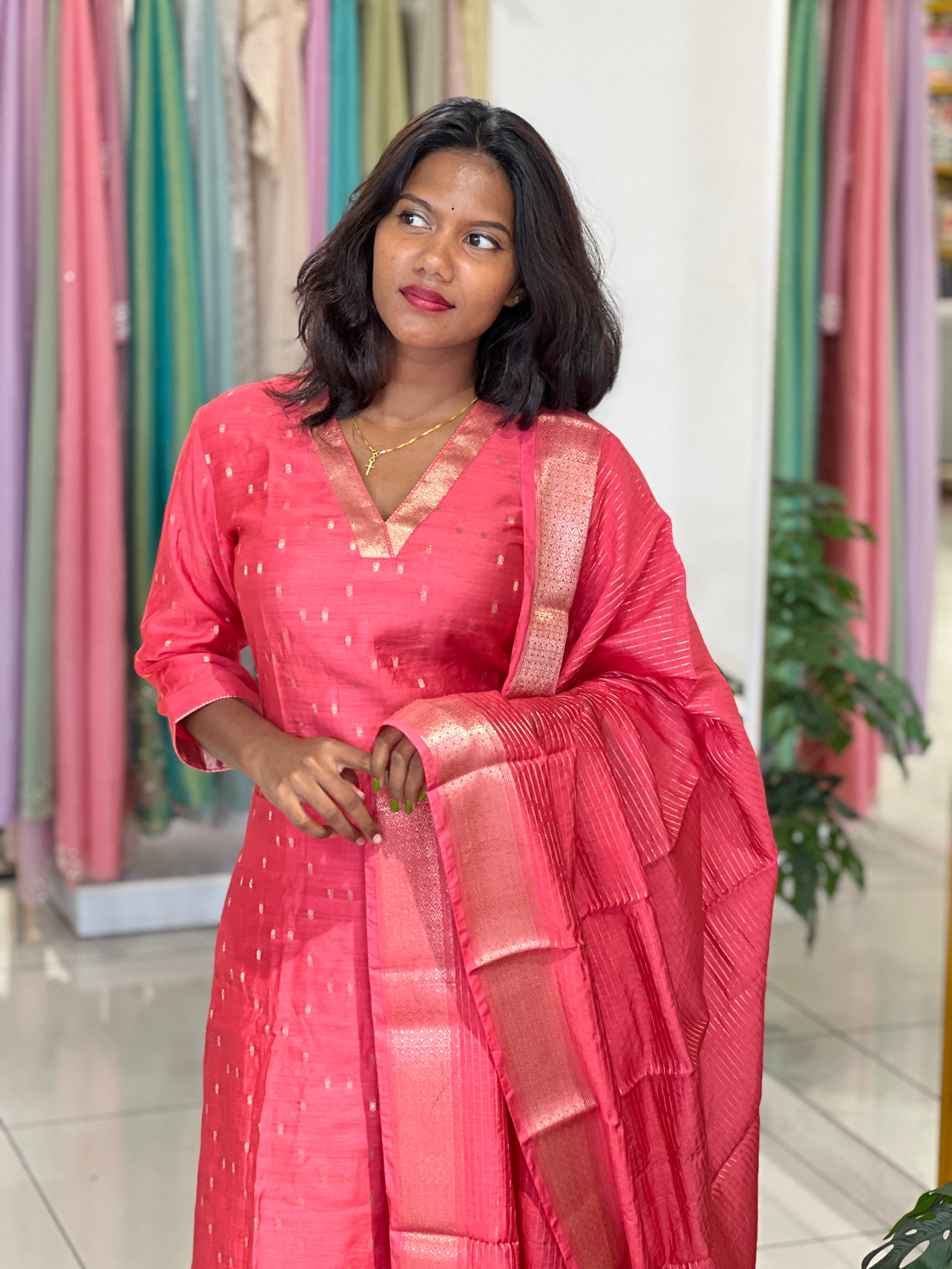 Banarasi Buta Weaved Chanderi Kurta Set |YNG1236