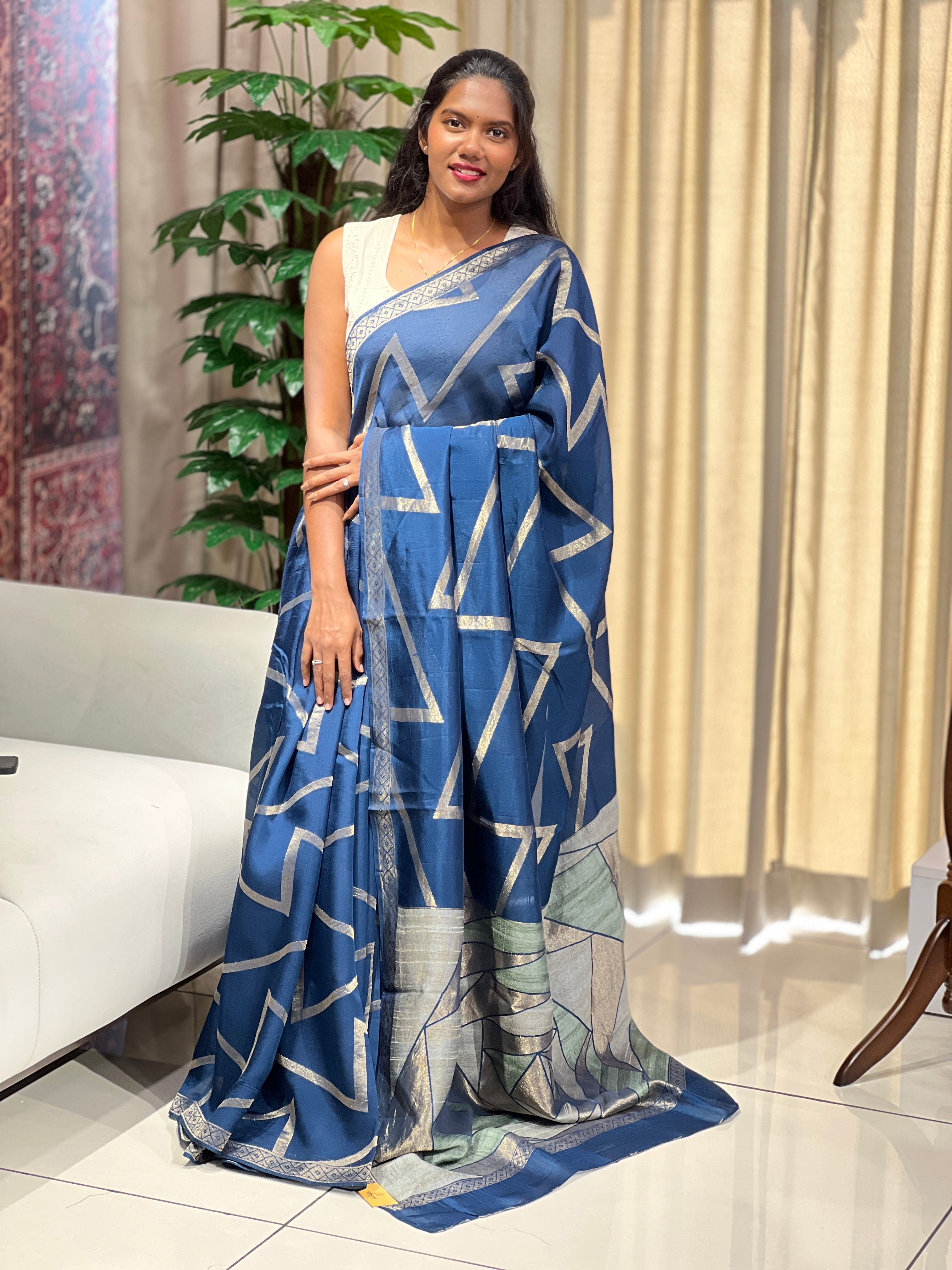 Origami Patterned Viscose Kora Georgette Saree | YNG1131