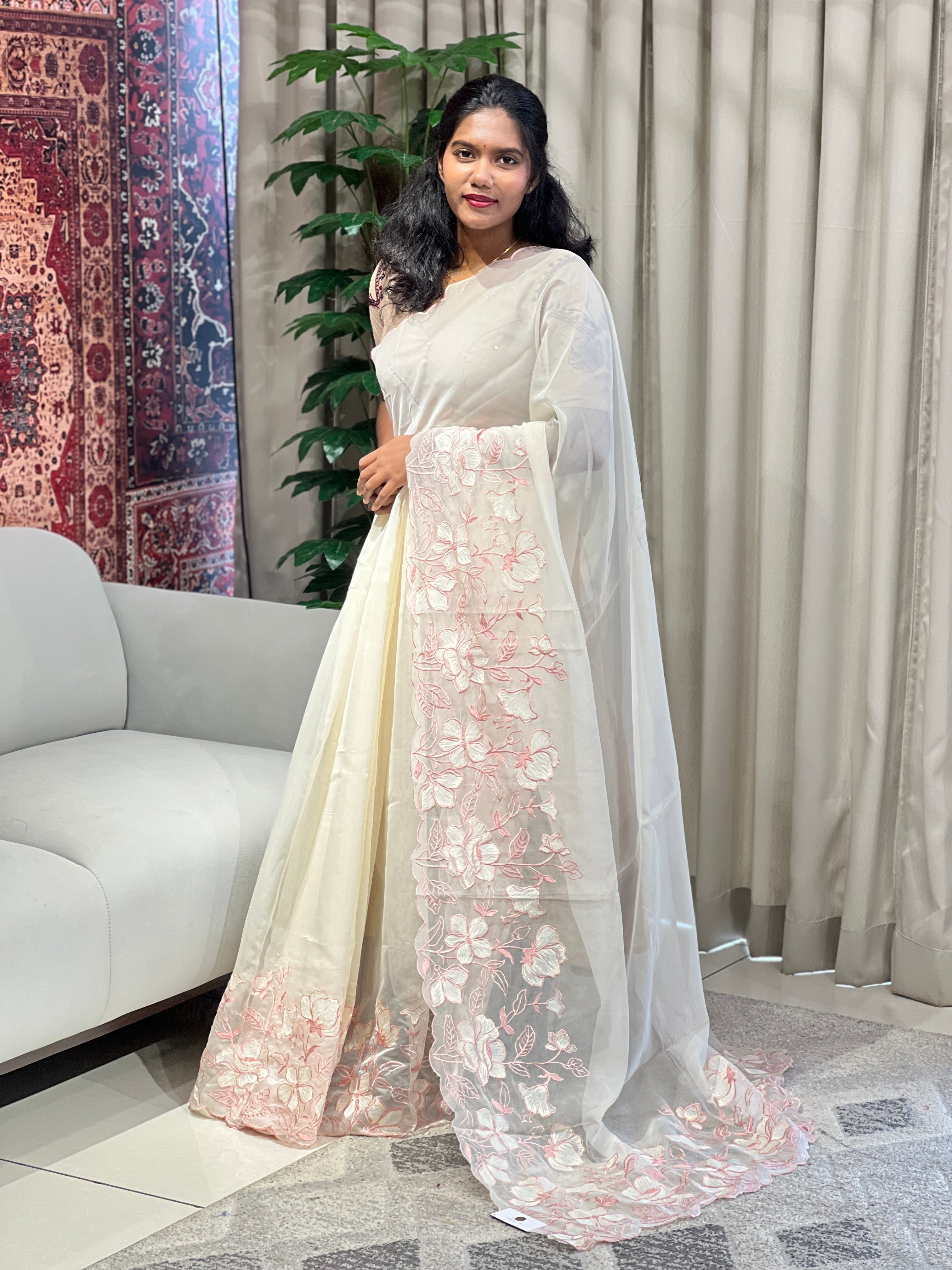 Floral Embroidery Detailed Organza Saree | BLD1738