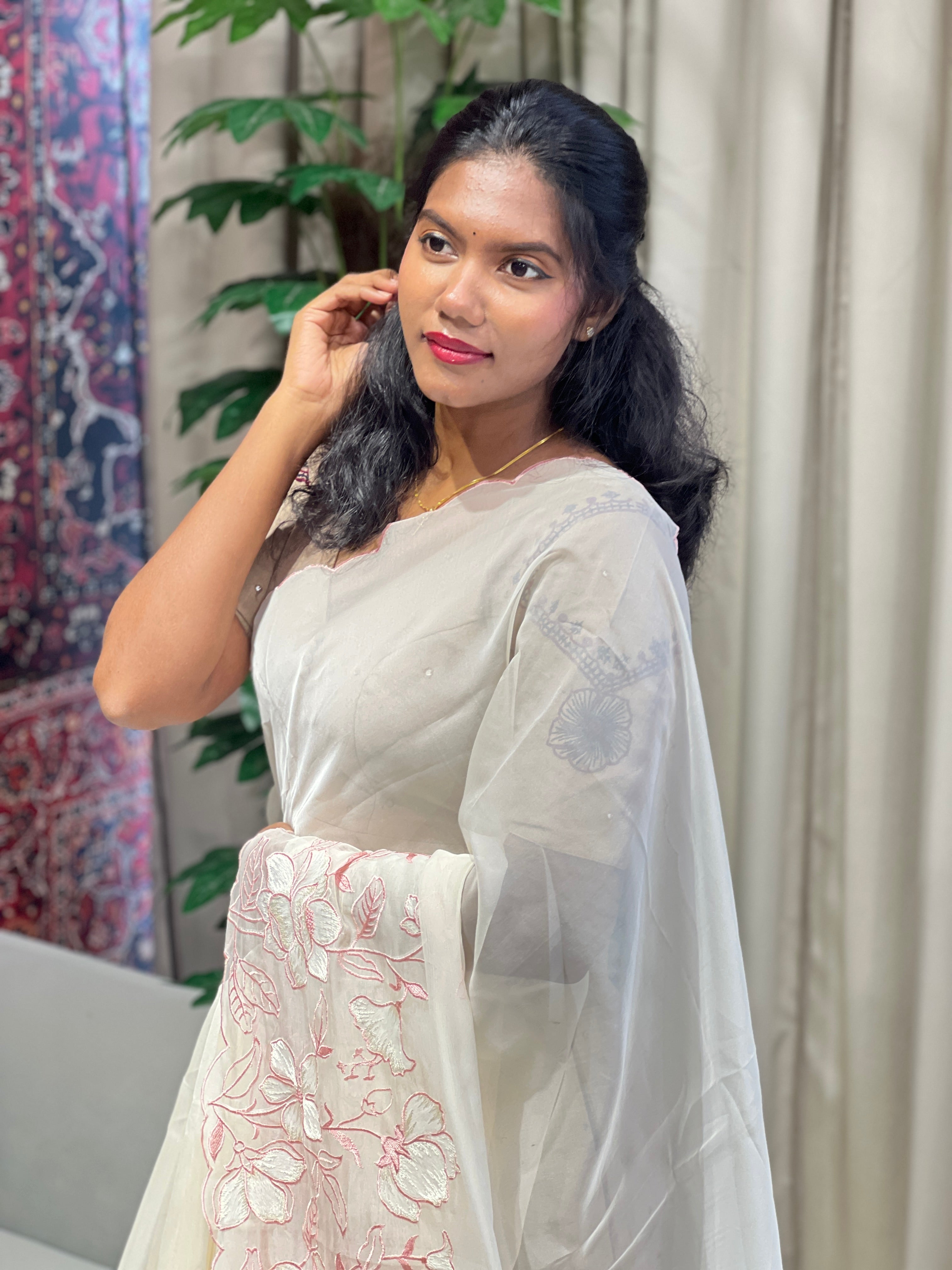 Floral Embroidery Detailed Organza Saree | BLD1738