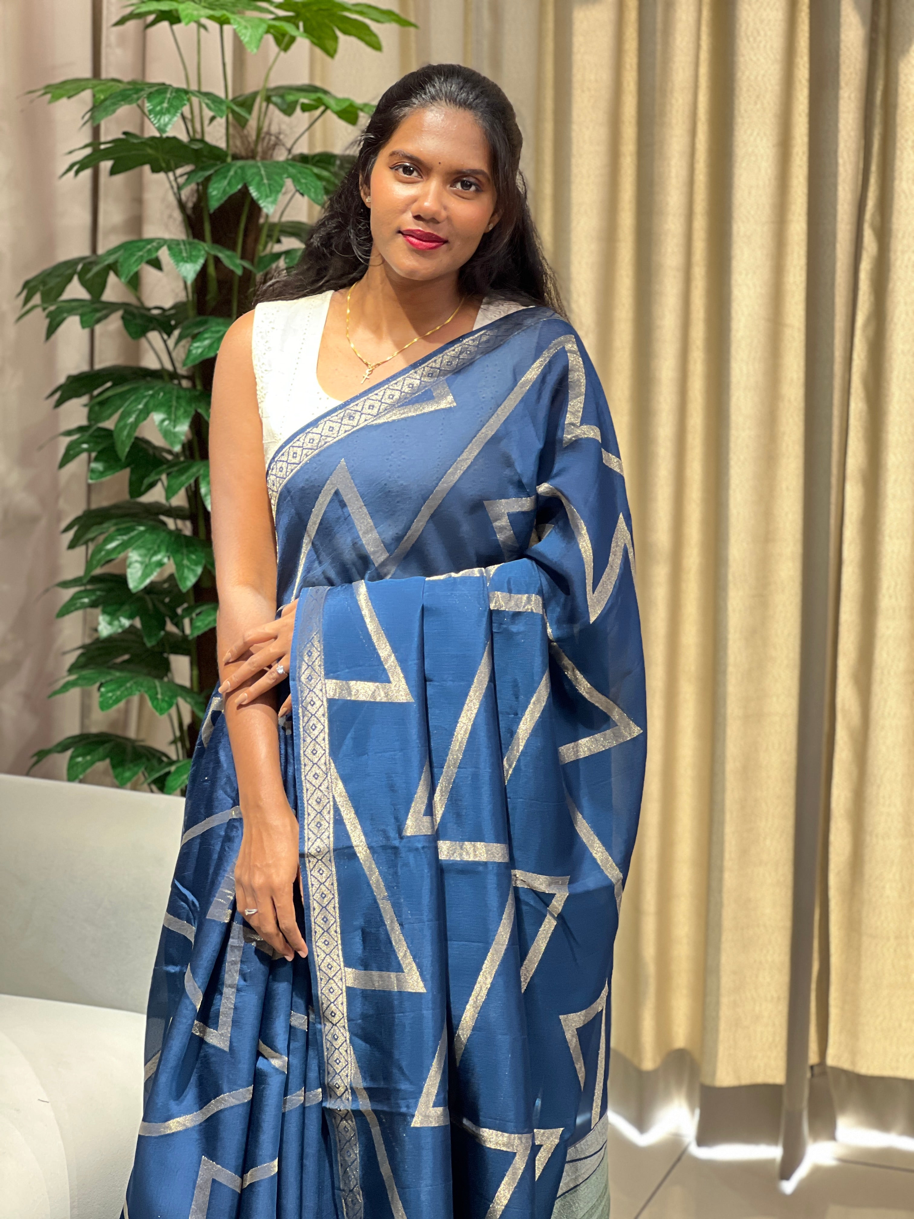 Origami Patterned Viscose Kora Georgette Saree | YNG1131