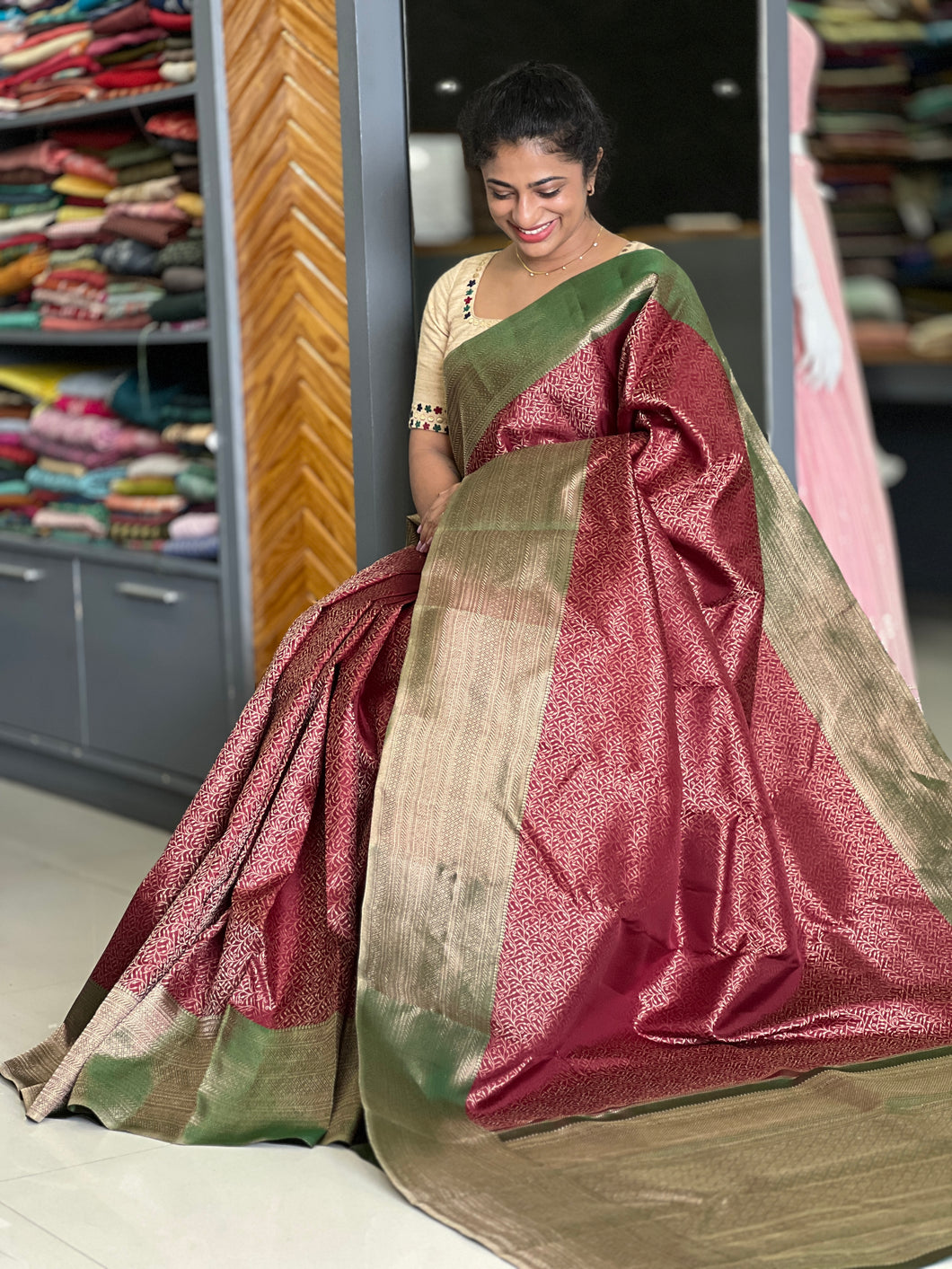 Hand Woven Kanchipuram Saree | BAS121