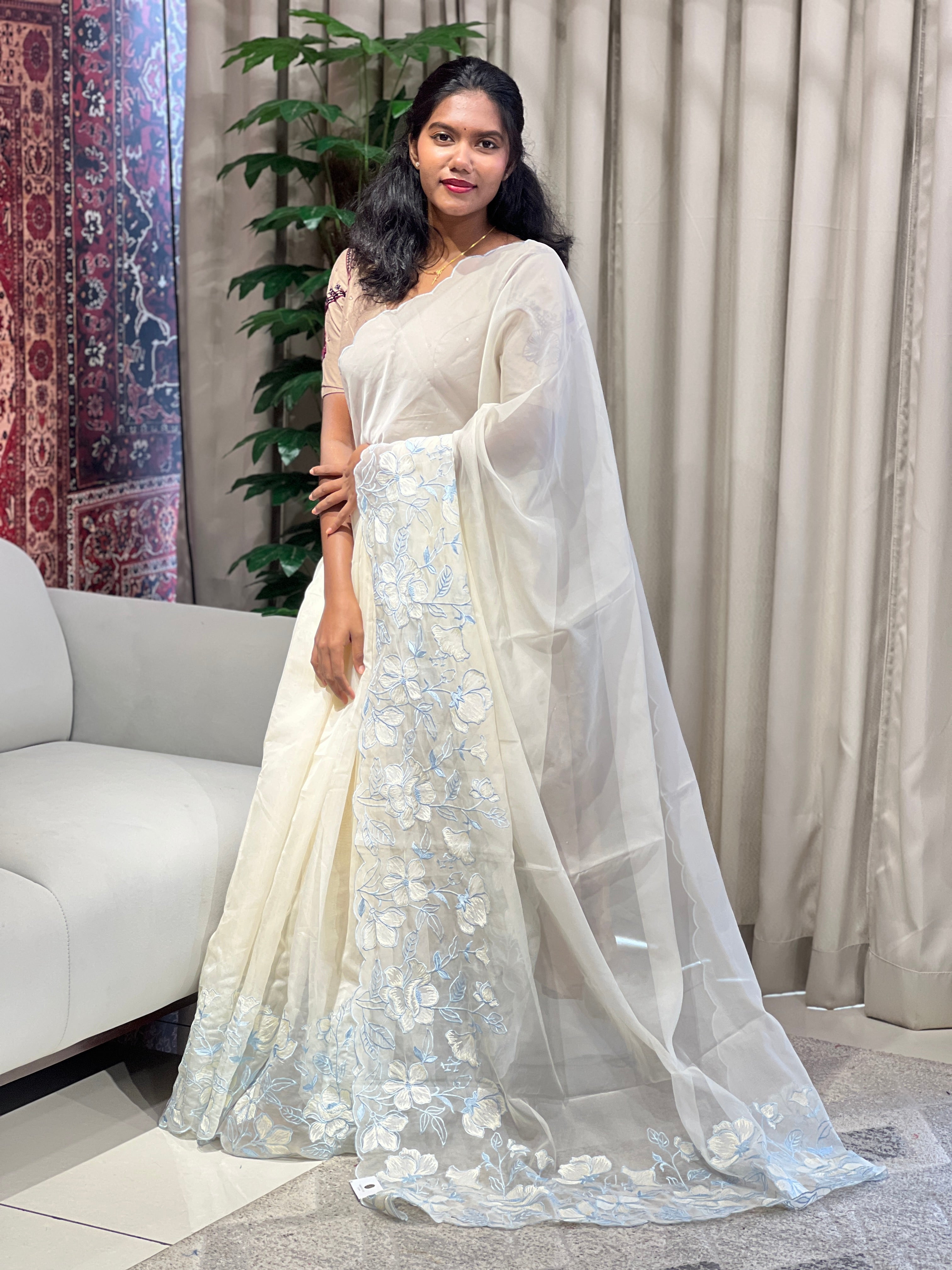 Floral Embroidery Detailed Organza Saree | BLD1734