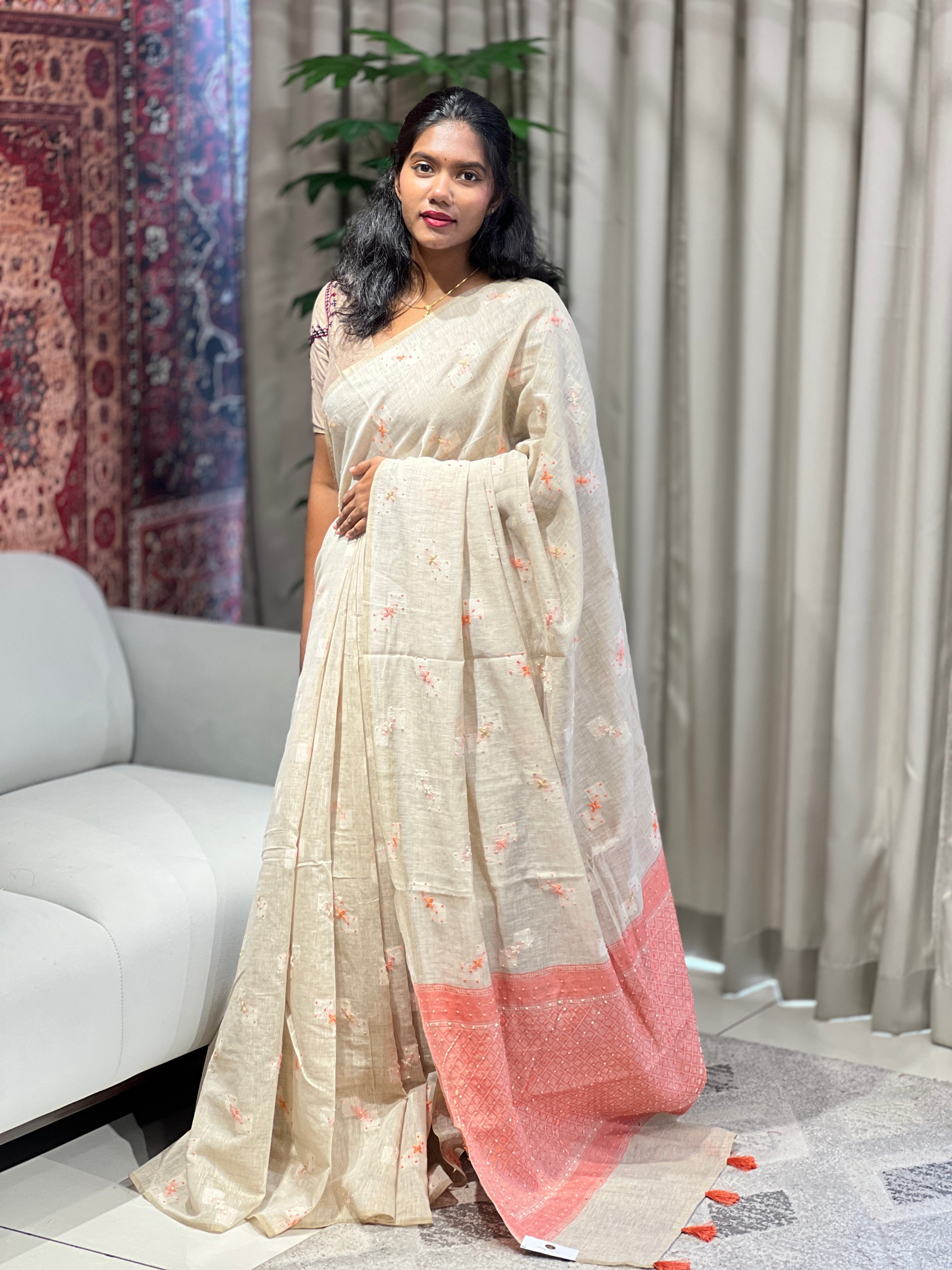 Floral Jamdani Weaved Chanderi Saree | BLD1714