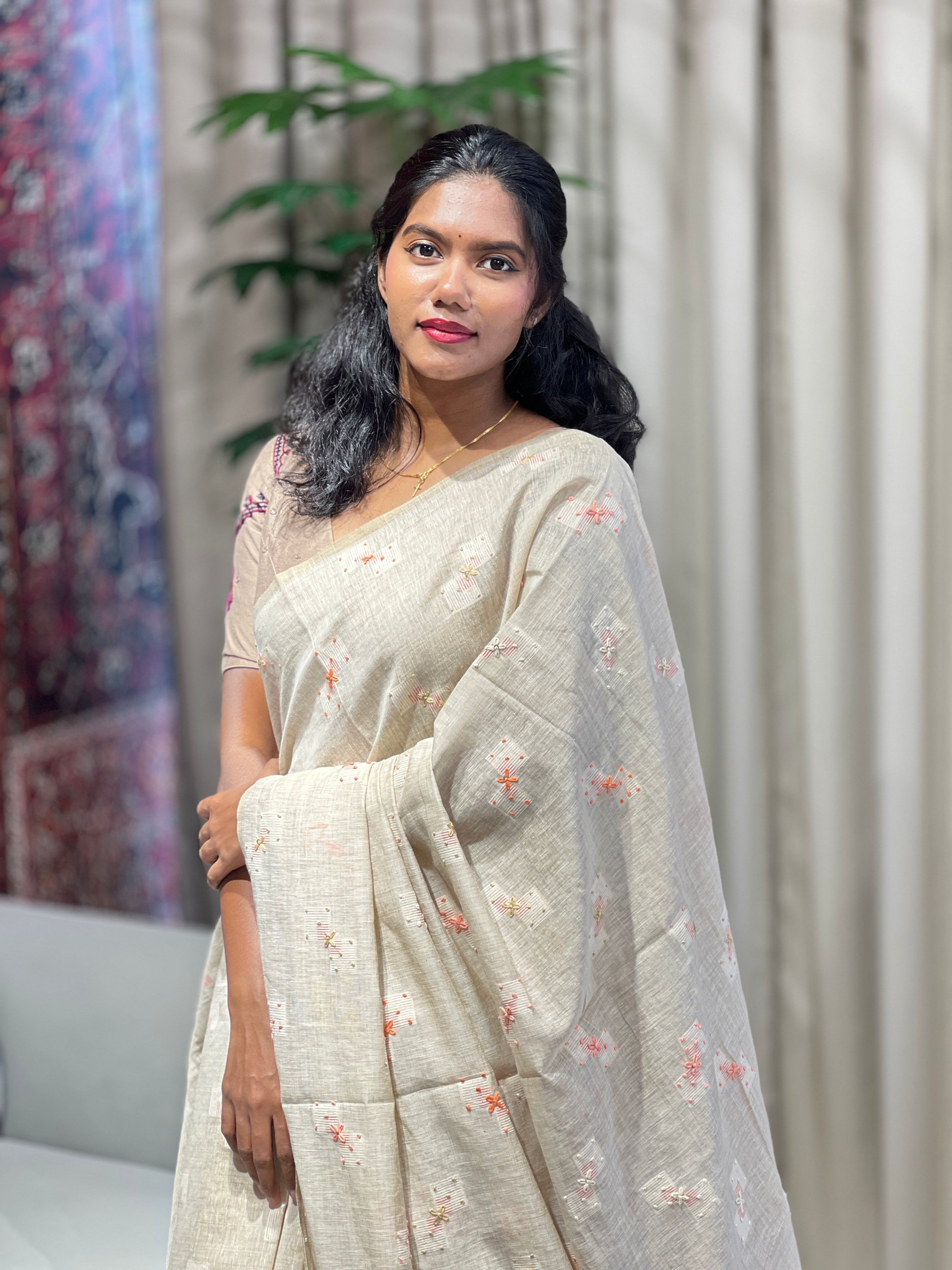 Floral Jamdani Weaved Chanderi Saree | BLD1714