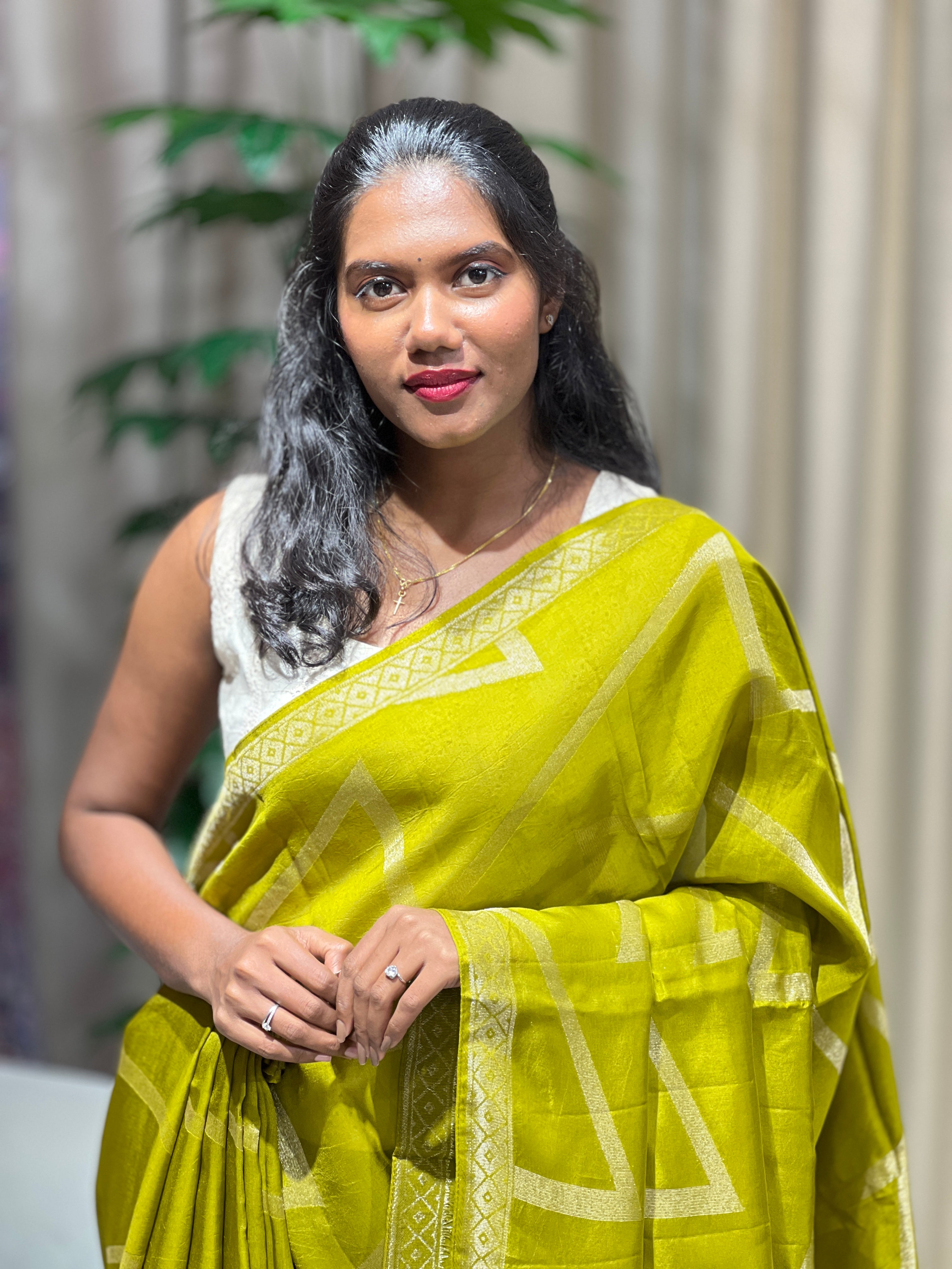 Origami Patterned Viscose Kora Georgette Saree | YNG1132