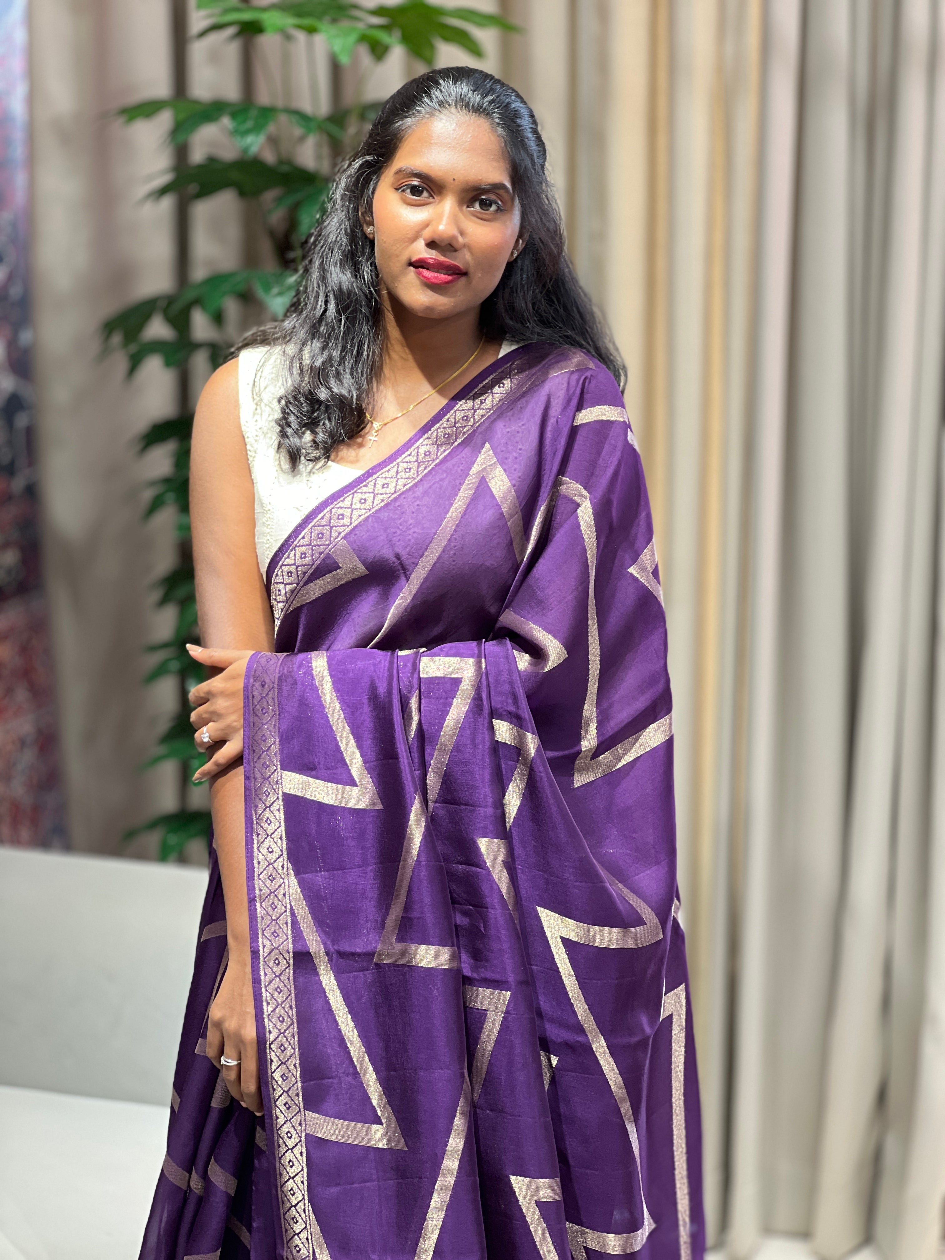 Origami Patterned Viscose Kora Georgette Saree | YNG1130
