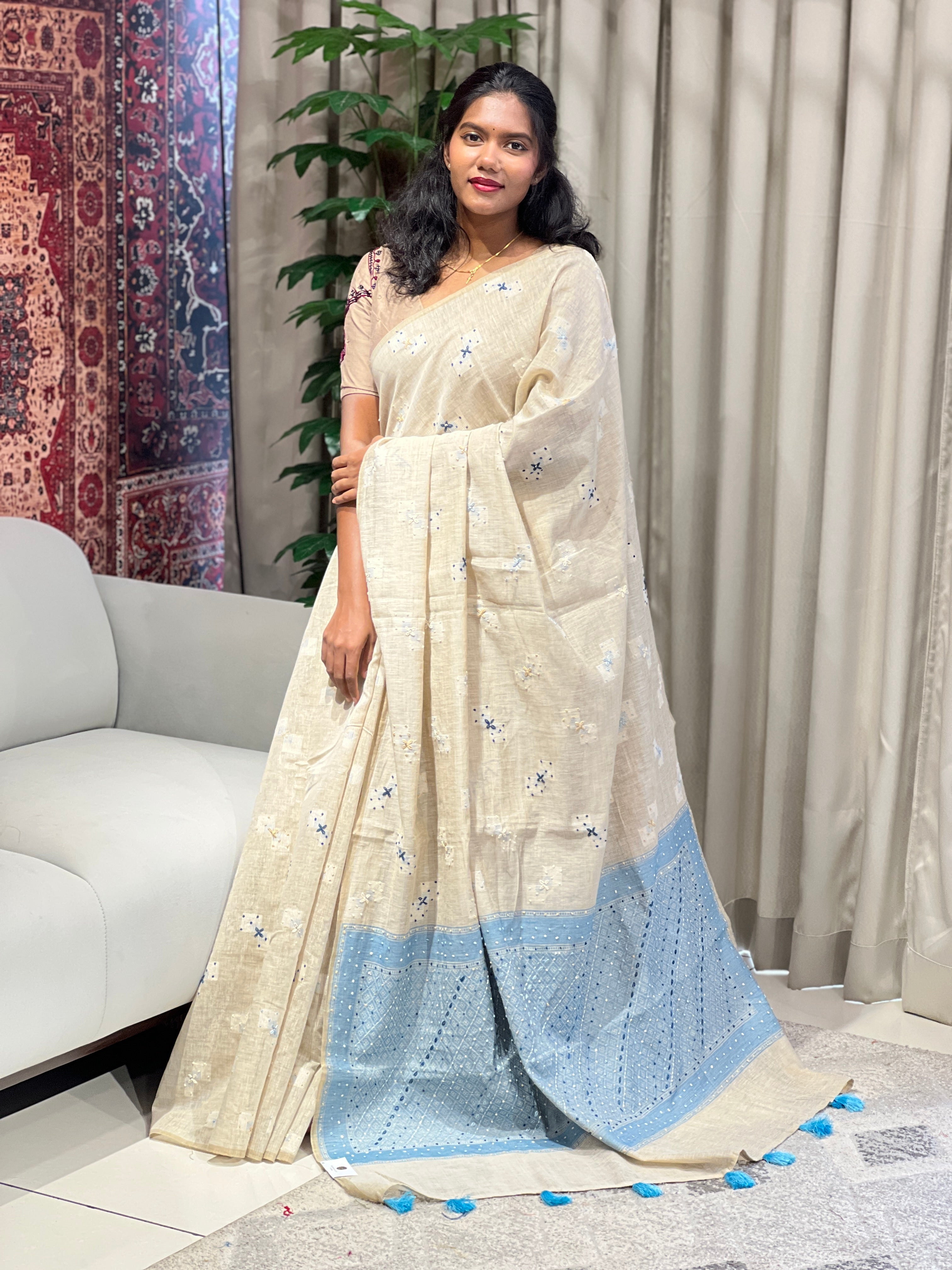 Floral Jamdani Weaved Chanderi Saree | BLD1715