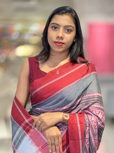 Thread Weaved Geometric Patterned Cotton Saree (Without Blouse) | RP578