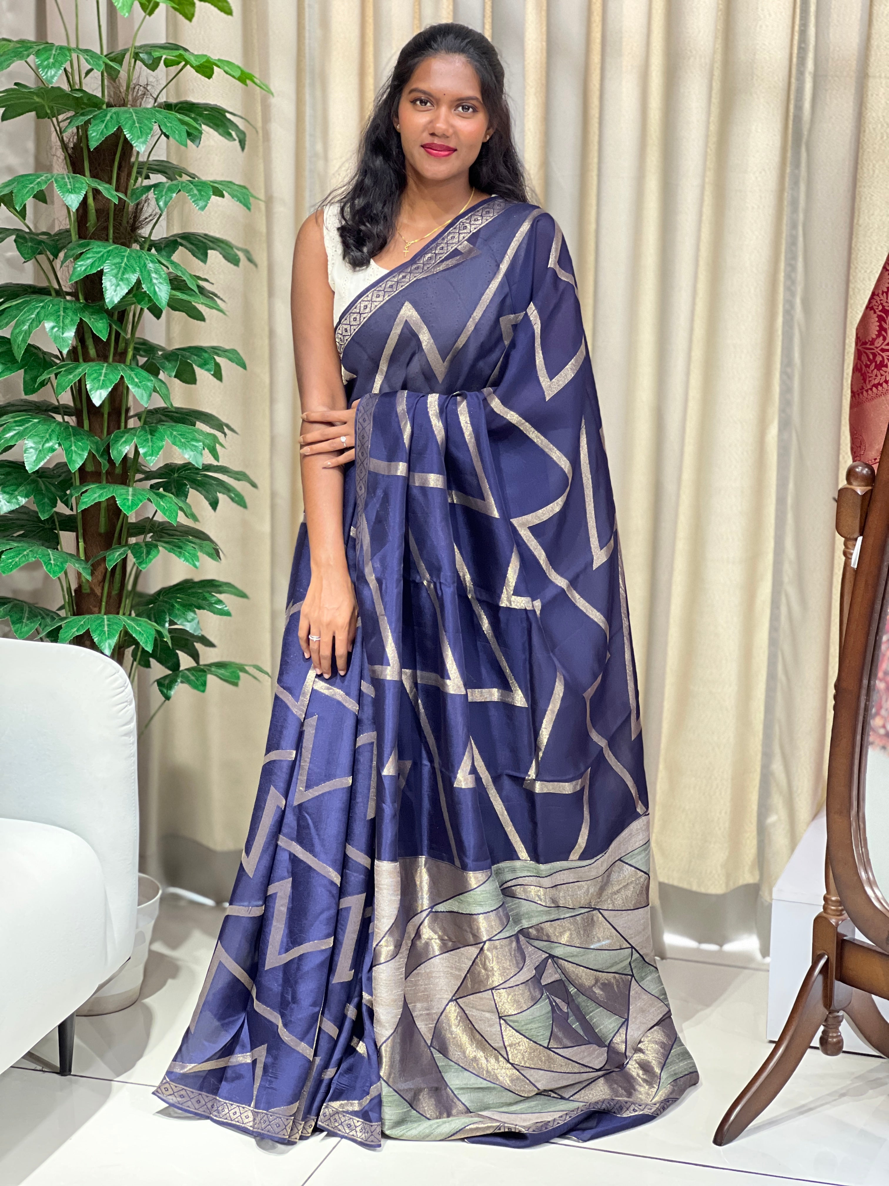 Origami Patterned Viscose Kora Georgette Saree | YNG1133