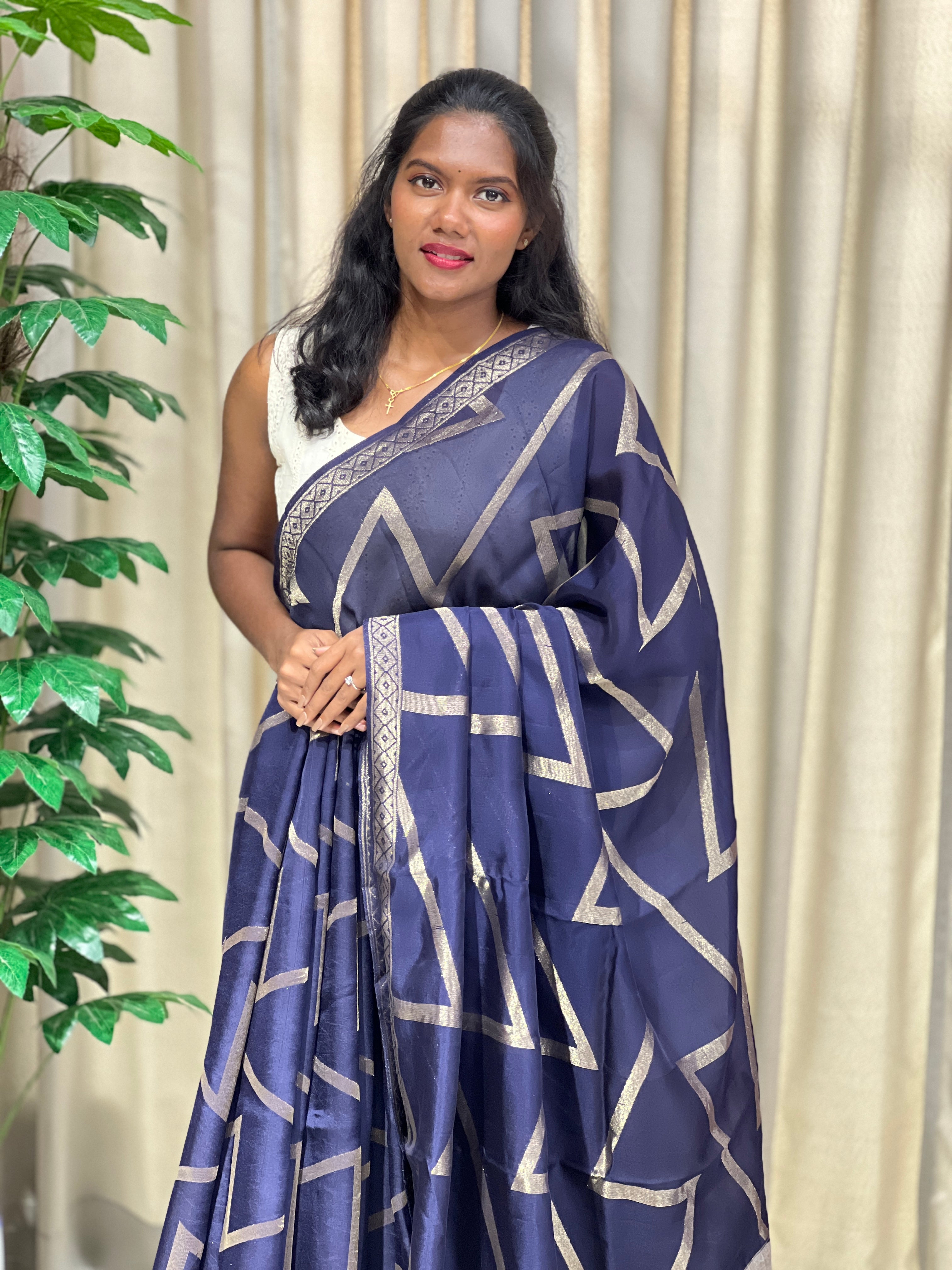 Origami Patterned Viscose Kora Georgette Saree | YNG1133