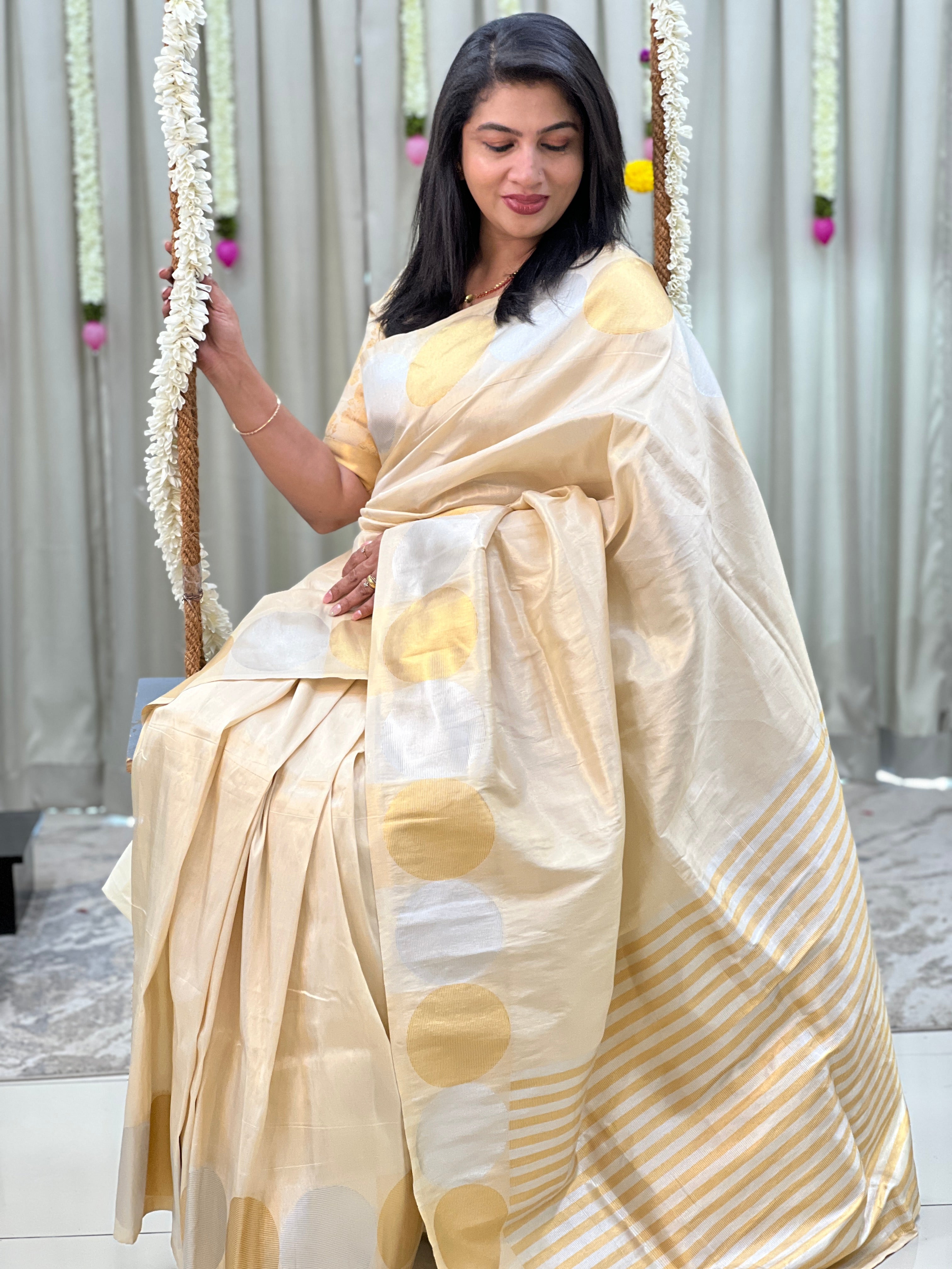 Sona Chandi Woven Semi Silk Buta Saree | HT483