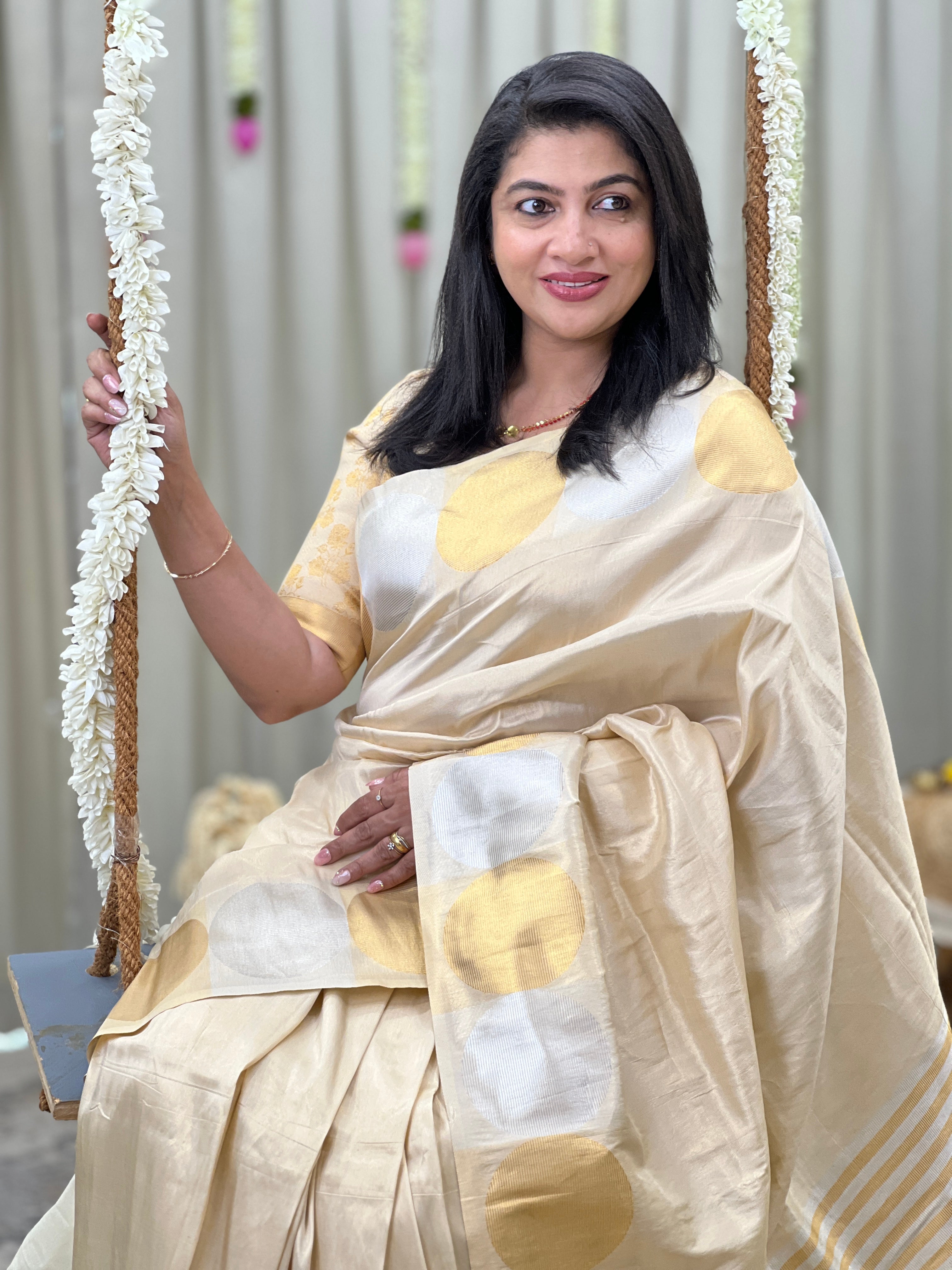 Sona Chandi Woven Semi Silk Buta Saree | HT483