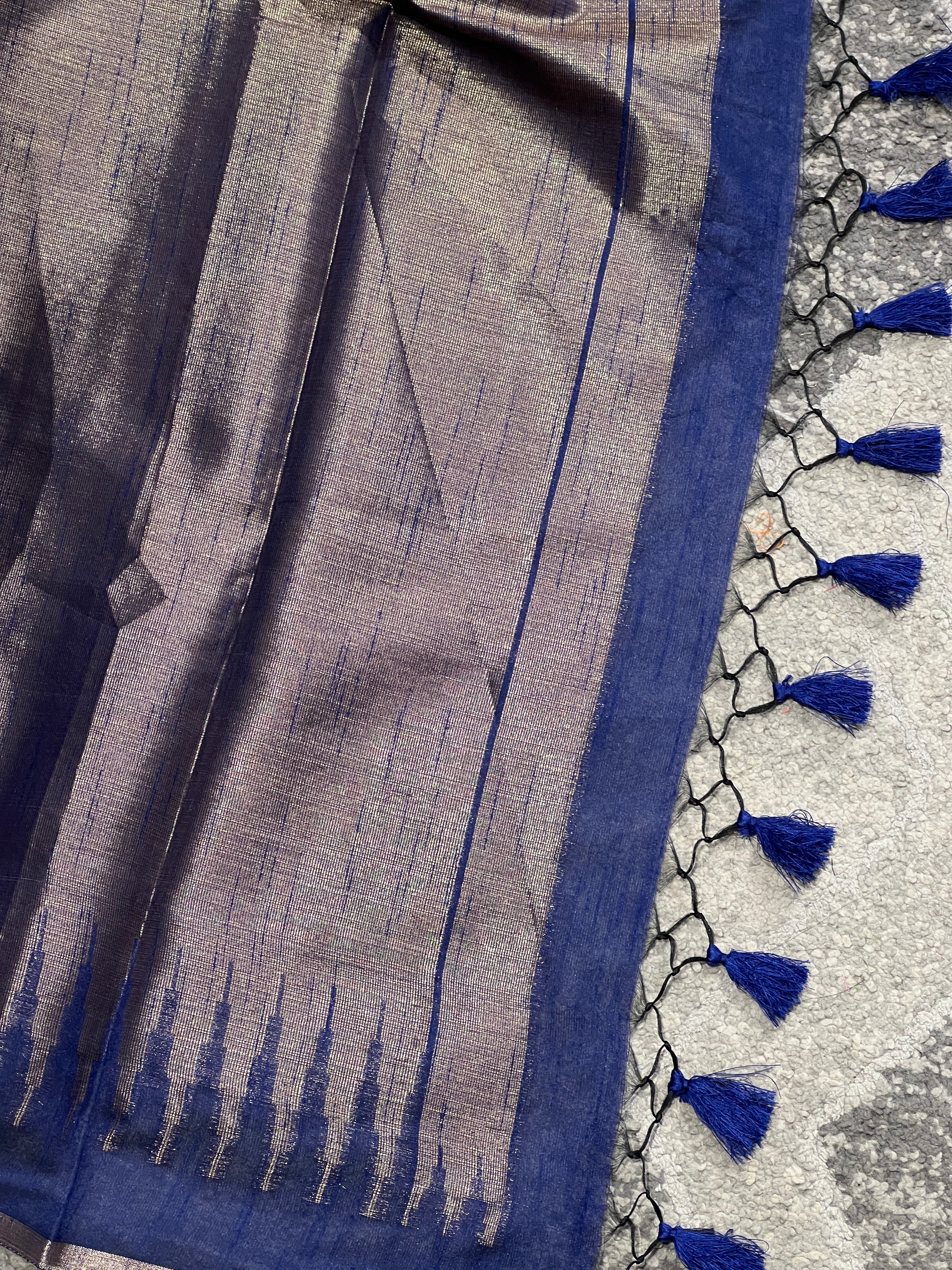 Zari Woven Brocade Patterned Semi Silk Saree | YNG552