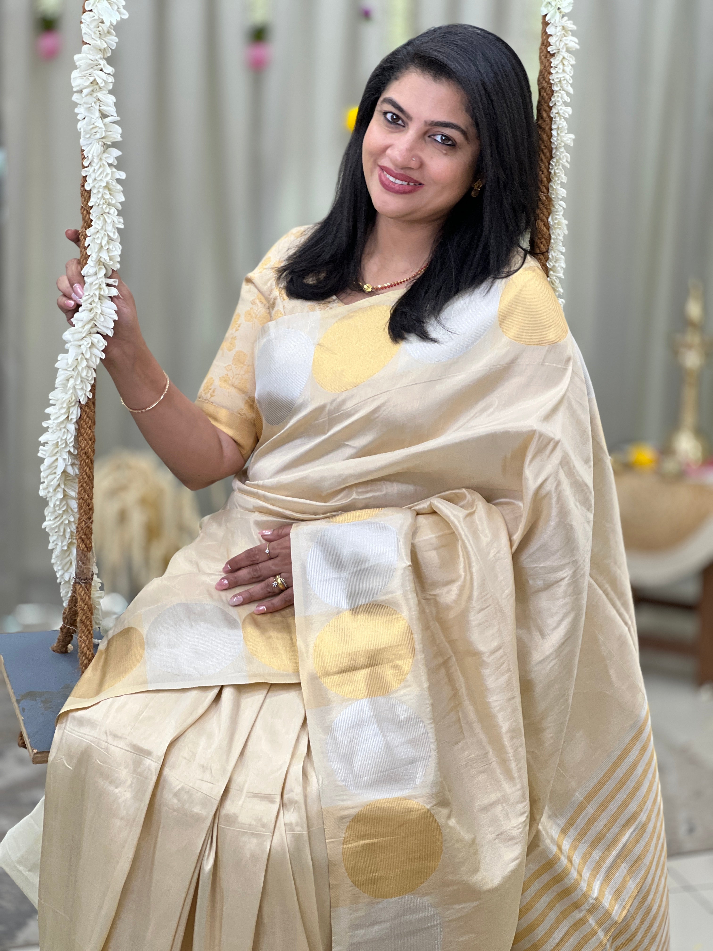 Sona Chandi Woven Semi Silk Buta Saree | HT483