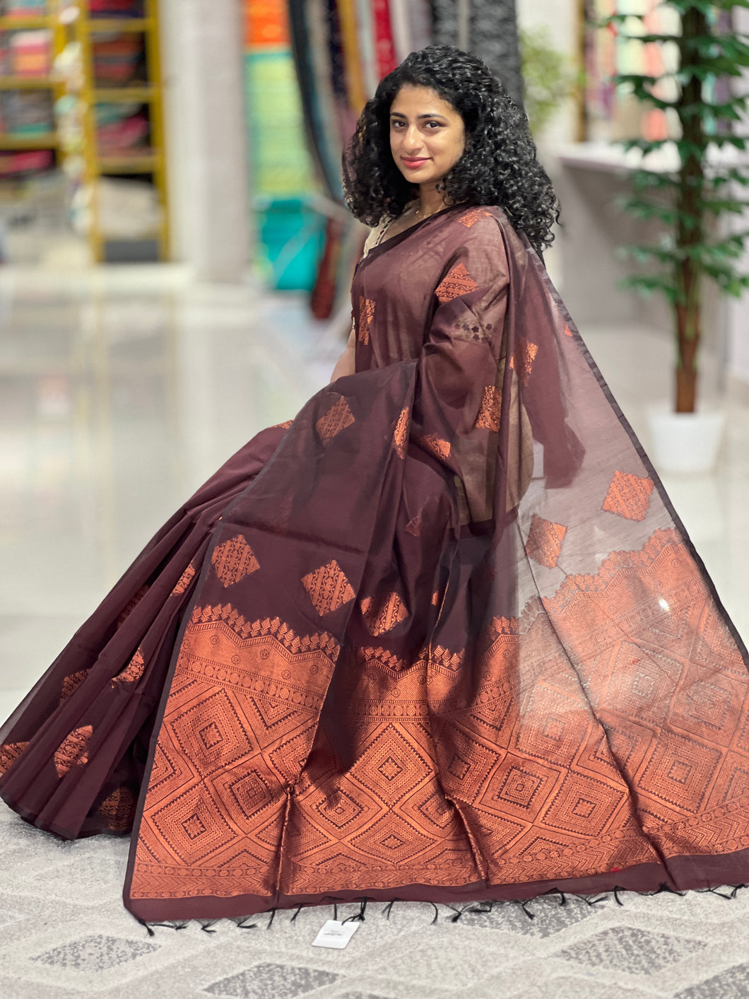 Zari Woven Diamond Detailed Semi Silk Sarees | KRK150