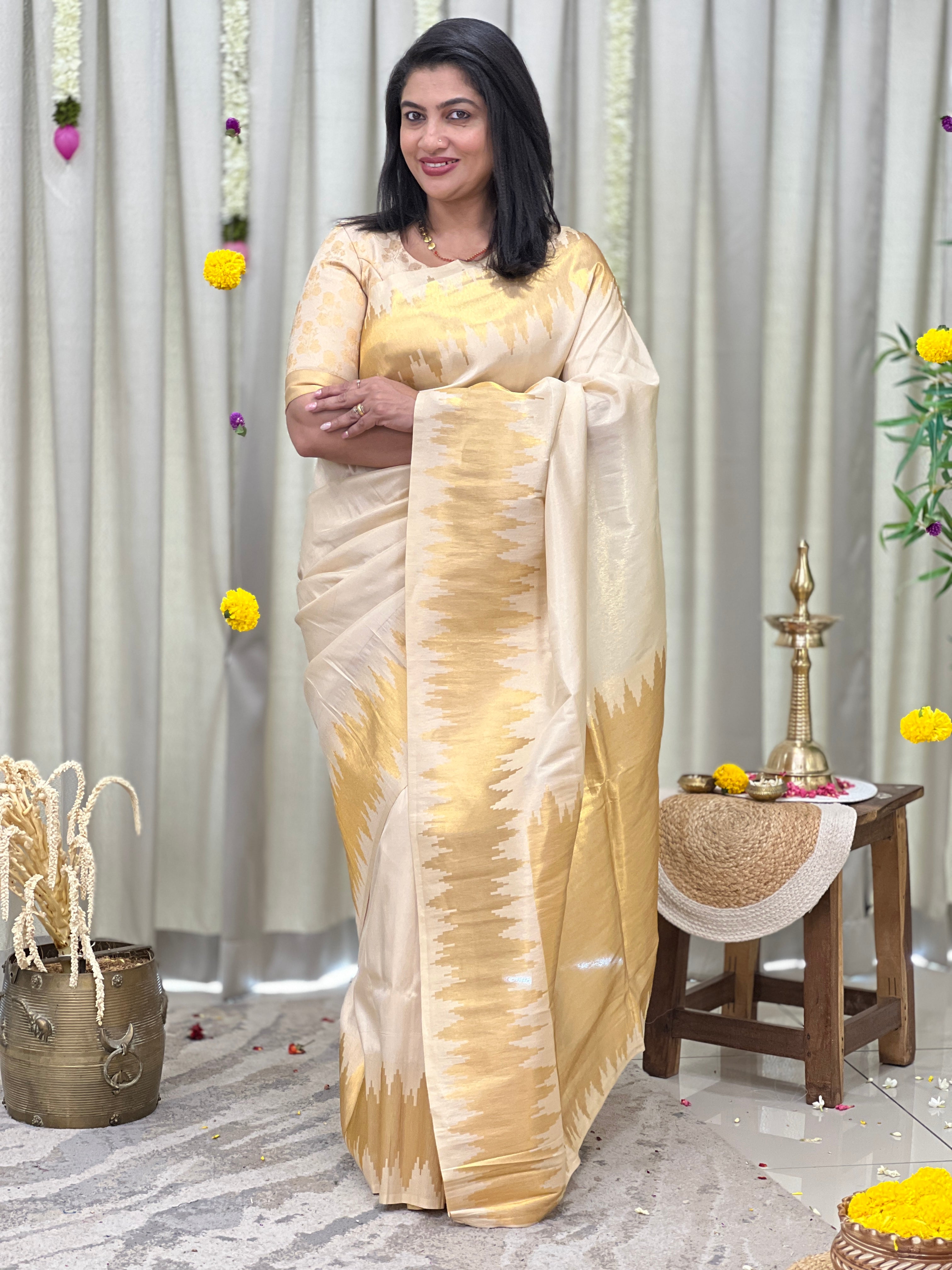Temple Border Pattern Semi Silk Saree | HT488