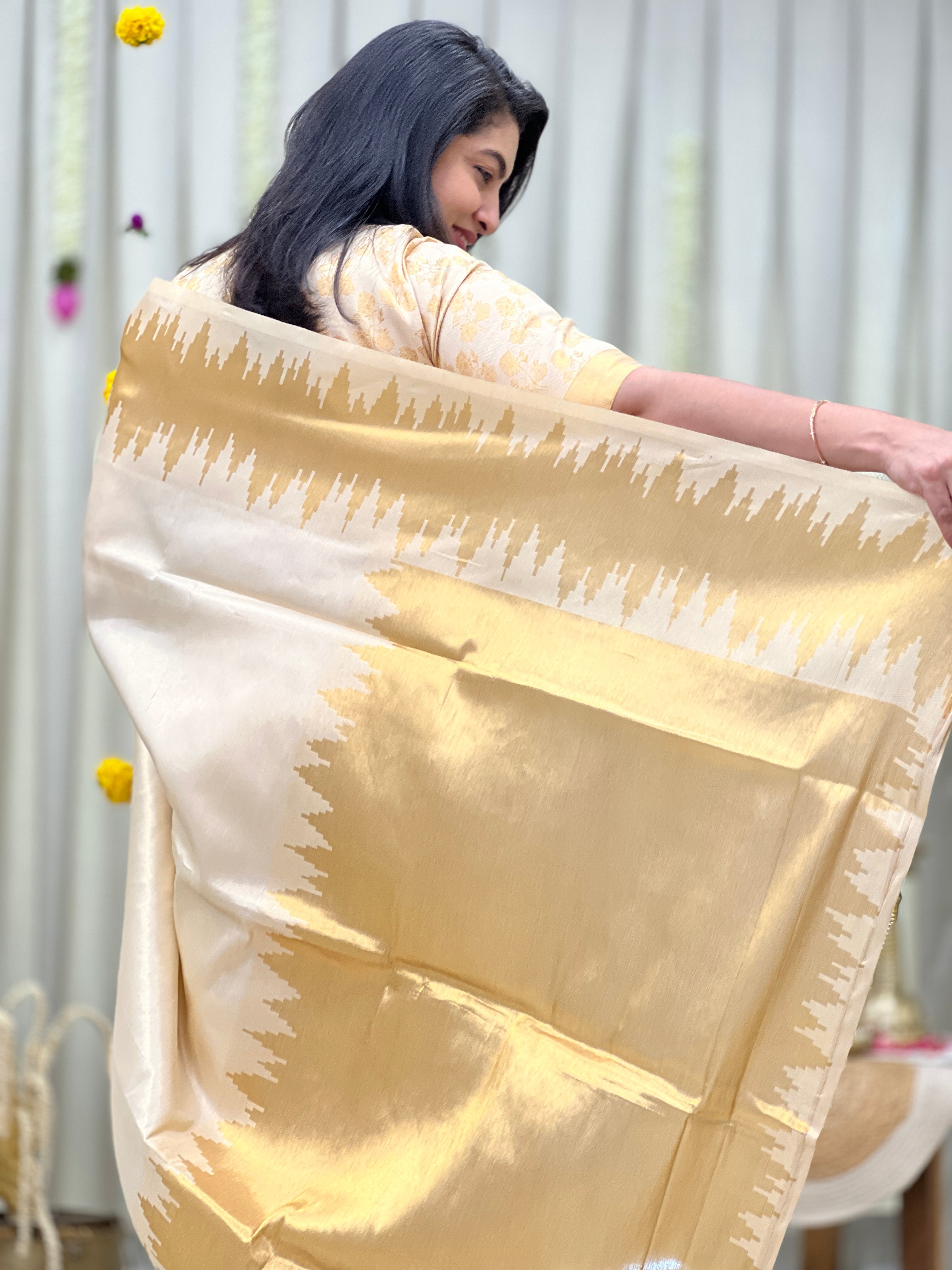 Temple Border Pattern Semi Silk Saree | HT488