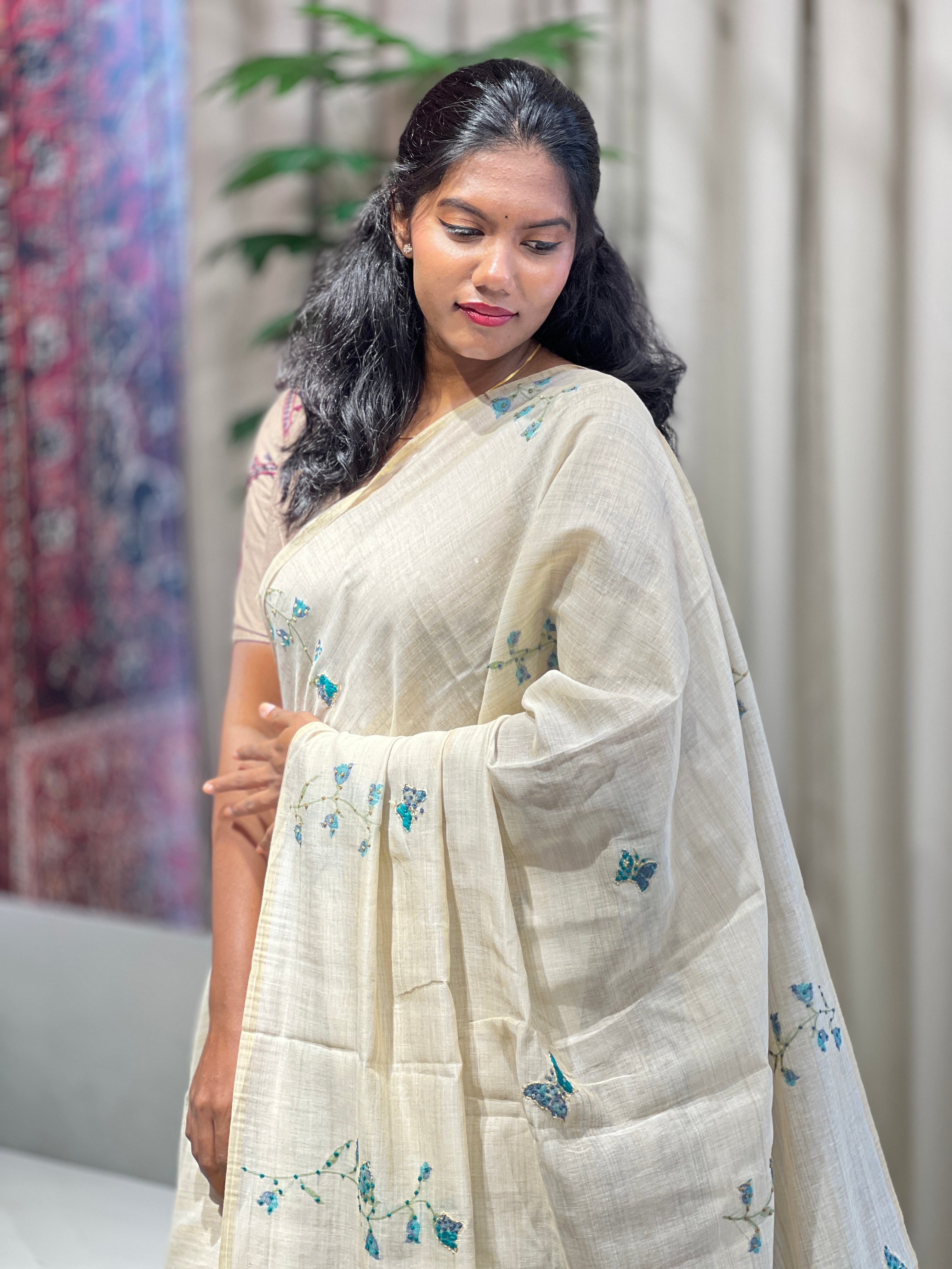 Floral Jamdani Weaved Chanderi Saree | BLD1719