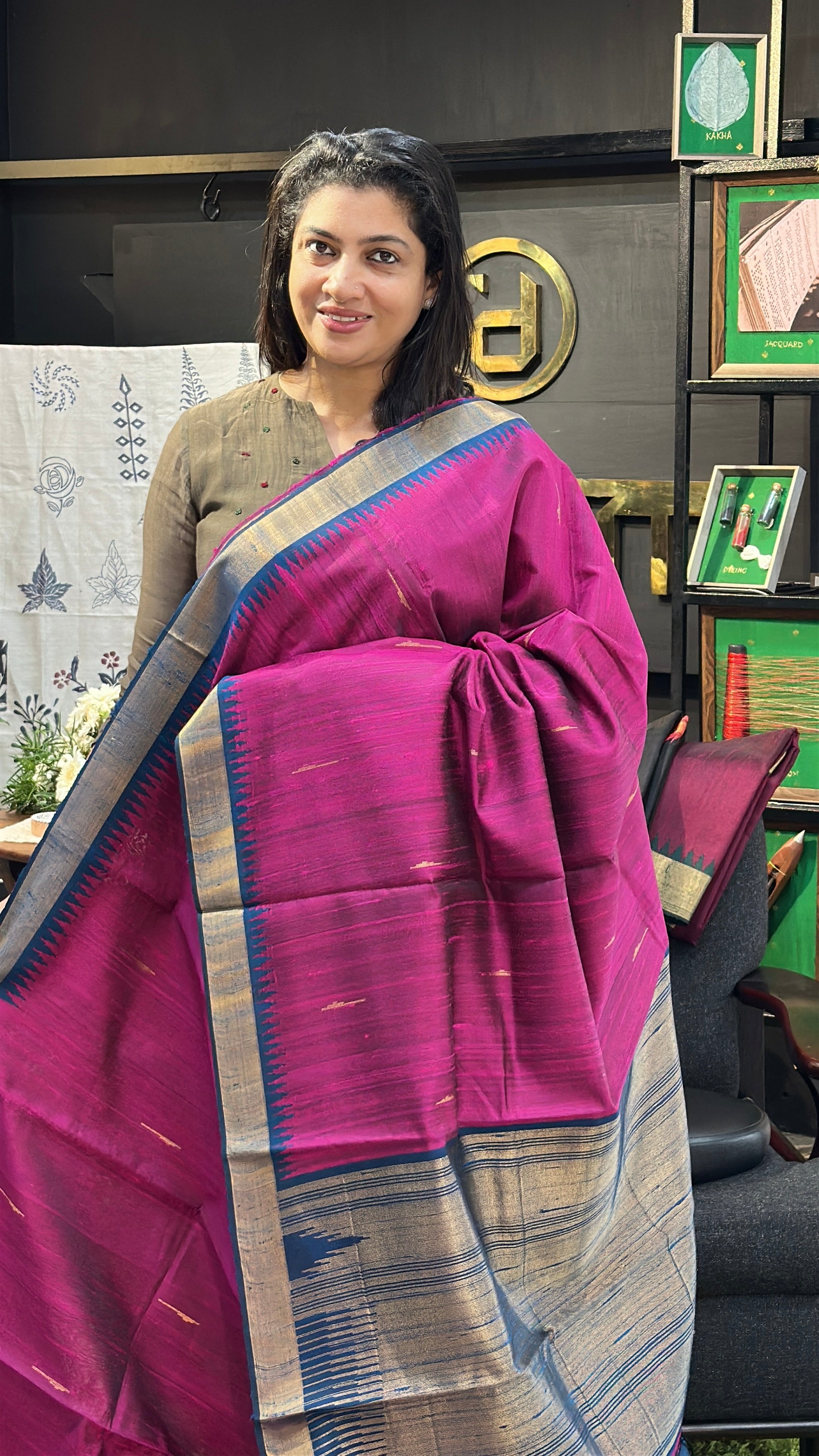 Temple Border Detailed Raw Silk Saree | HS1339