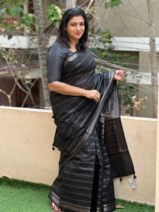 Antique And Silver Zari Weaving Silk Cotton Saree | YNG240