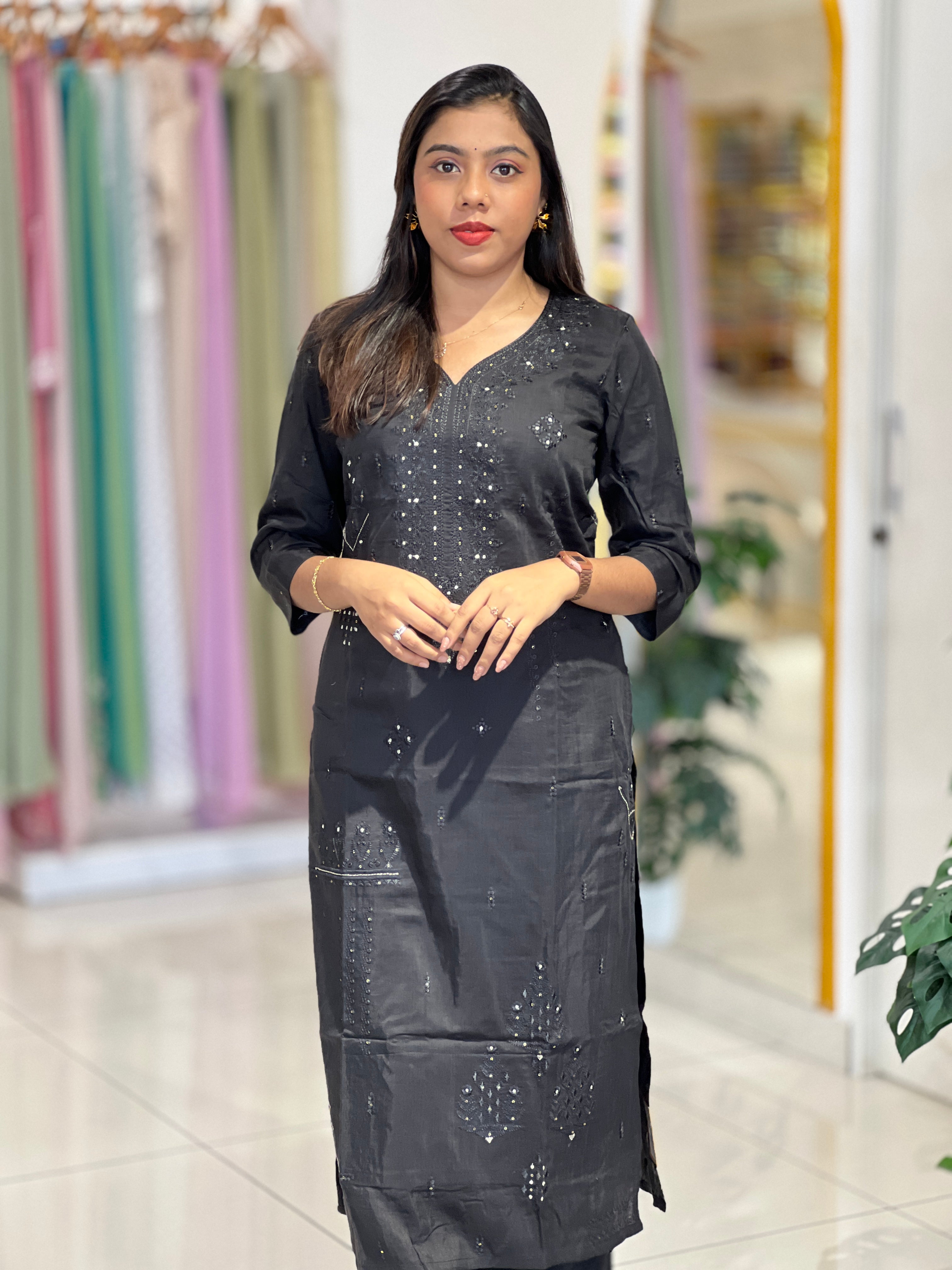 Embroidery Chanderi Kurta | IHP160