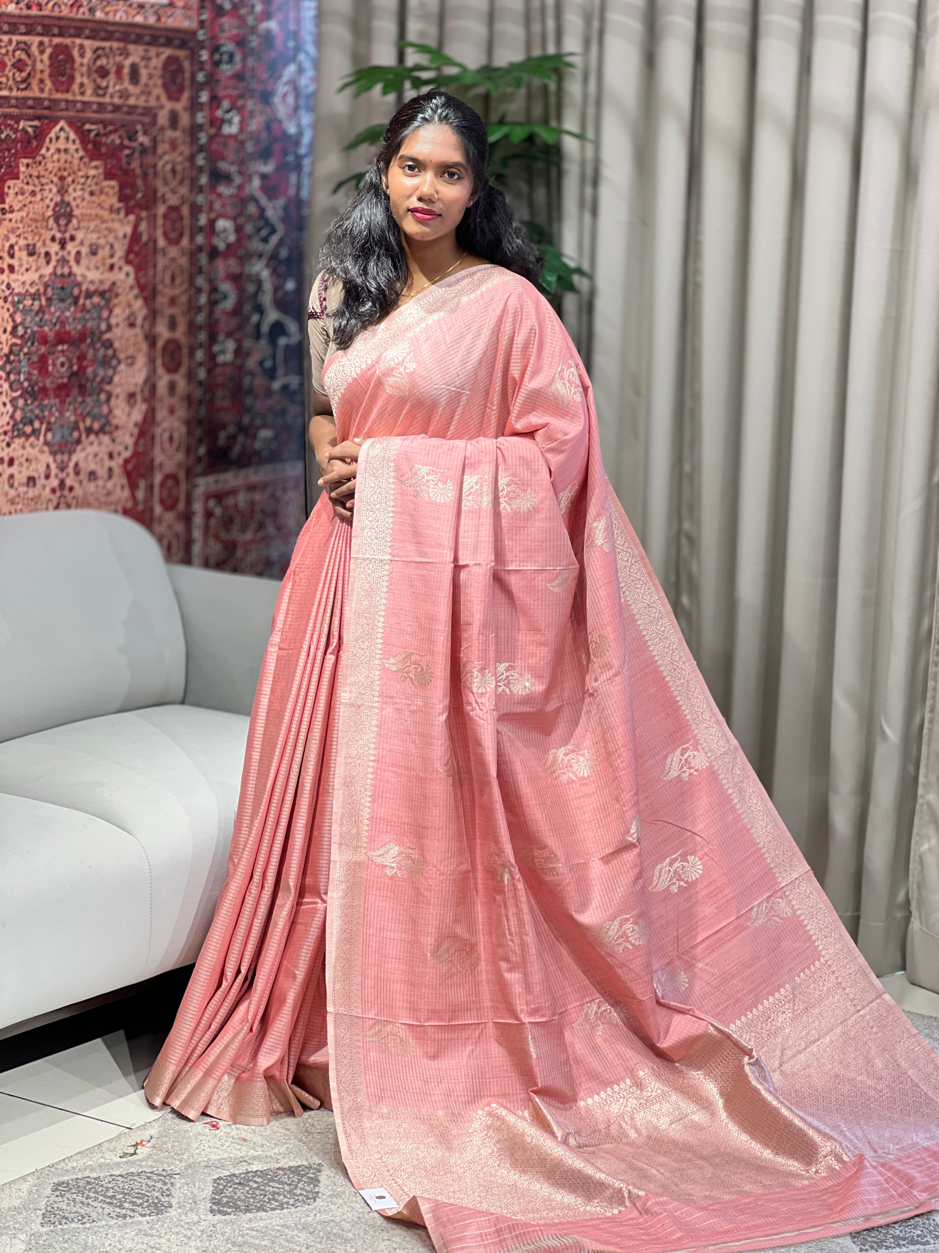 Zari Woven Tussar Banrasi Saree | YNG599