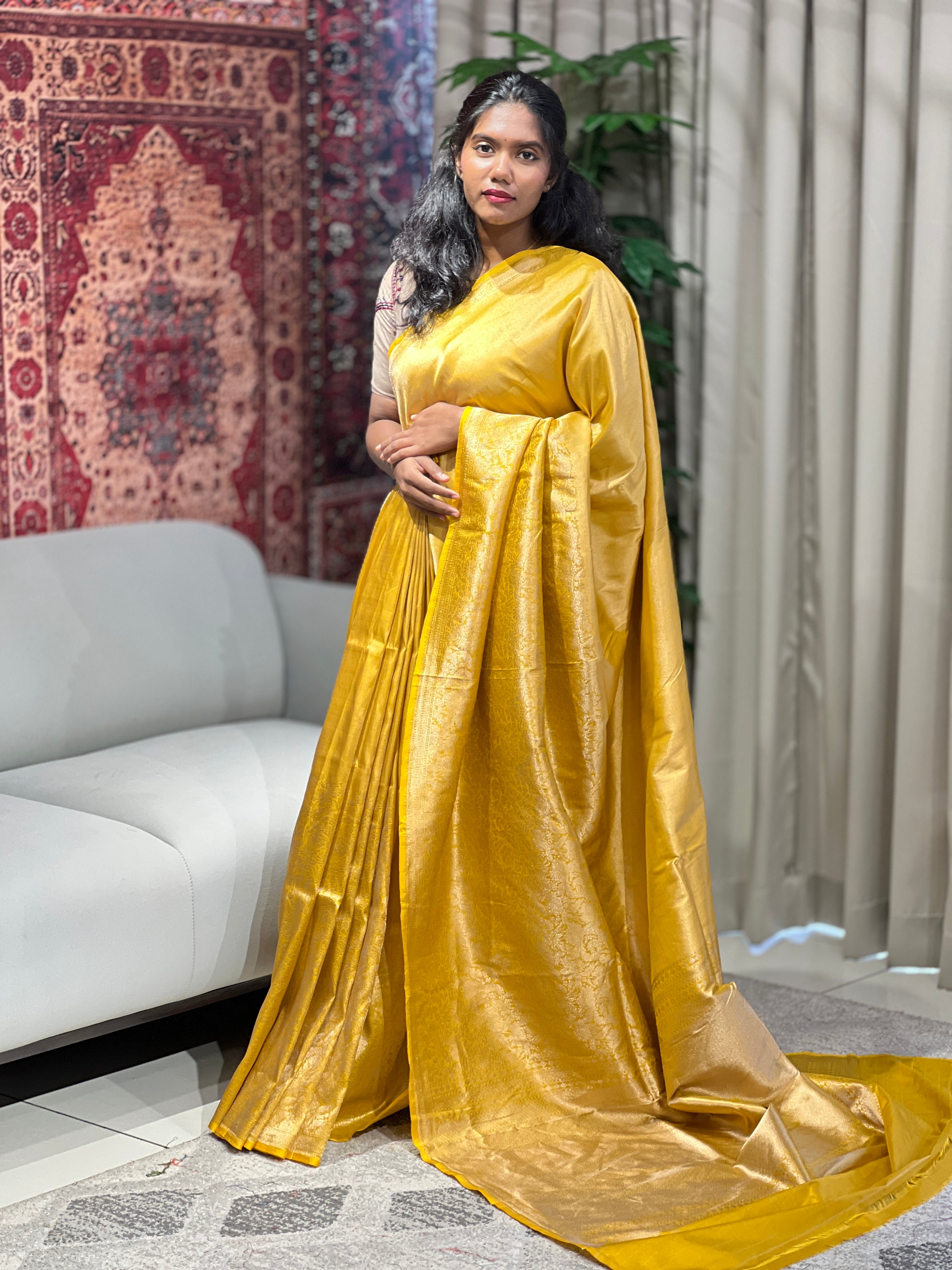 Zari Woven Pure Banarasi Saree | YNG614