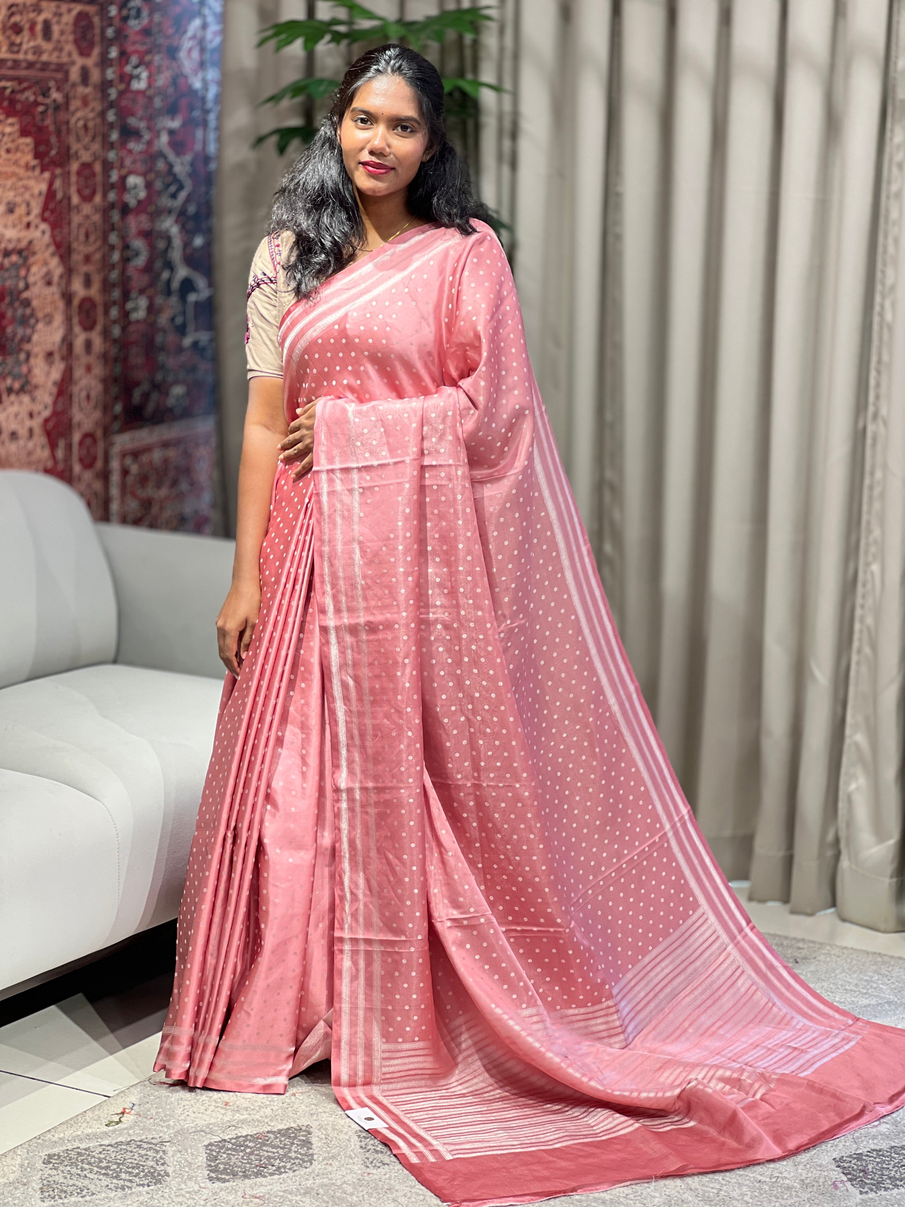 Zari Butta Weaved Pure Banarasi Saree | YNG611