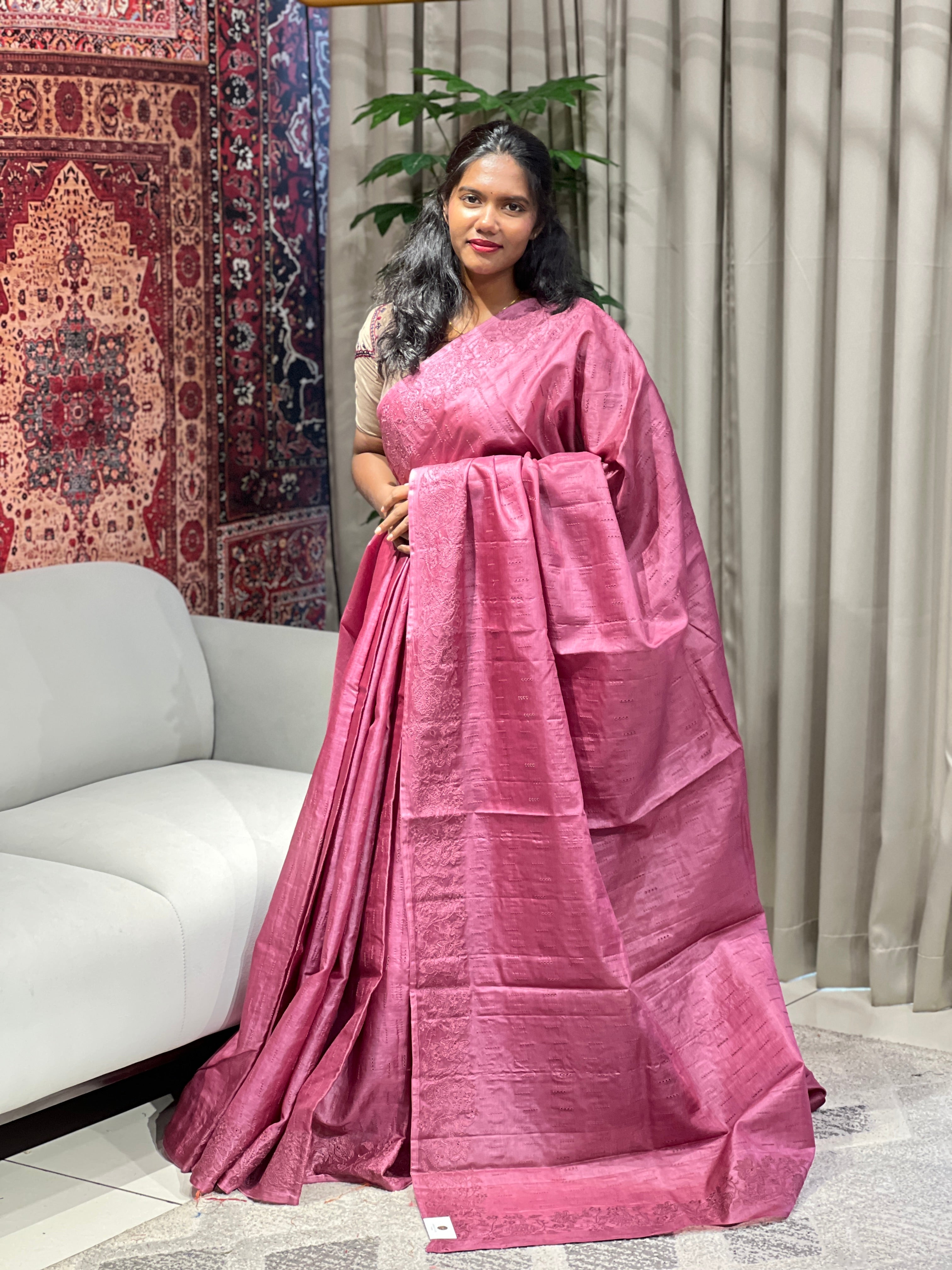 Schiffli Patterned Tussar Saree | YNG630