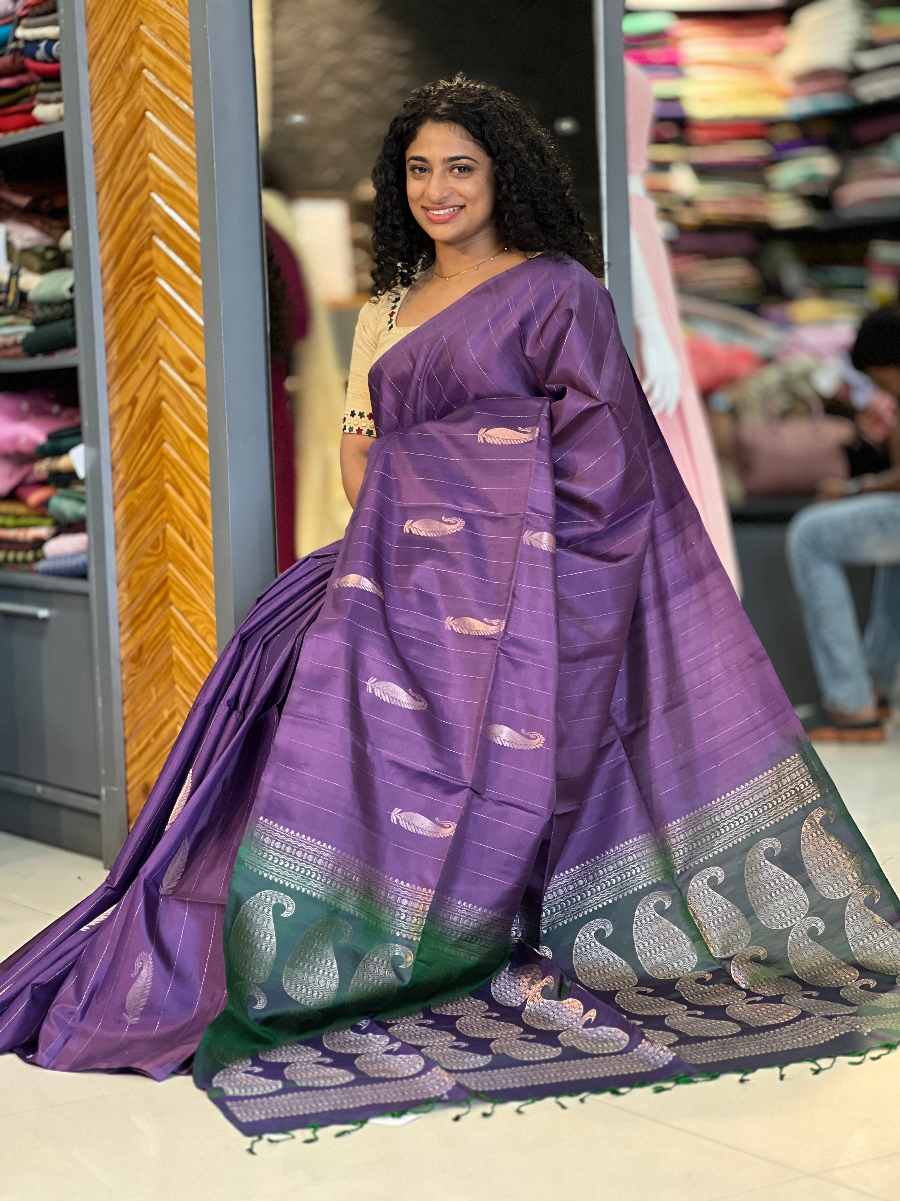 Paisley Weaving Pure Silk Saree | KTS160