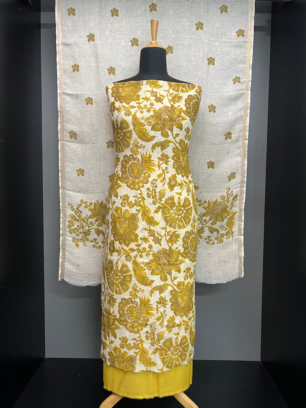 Printed Floral Patterned Pure Linen Salwar Set | HE139